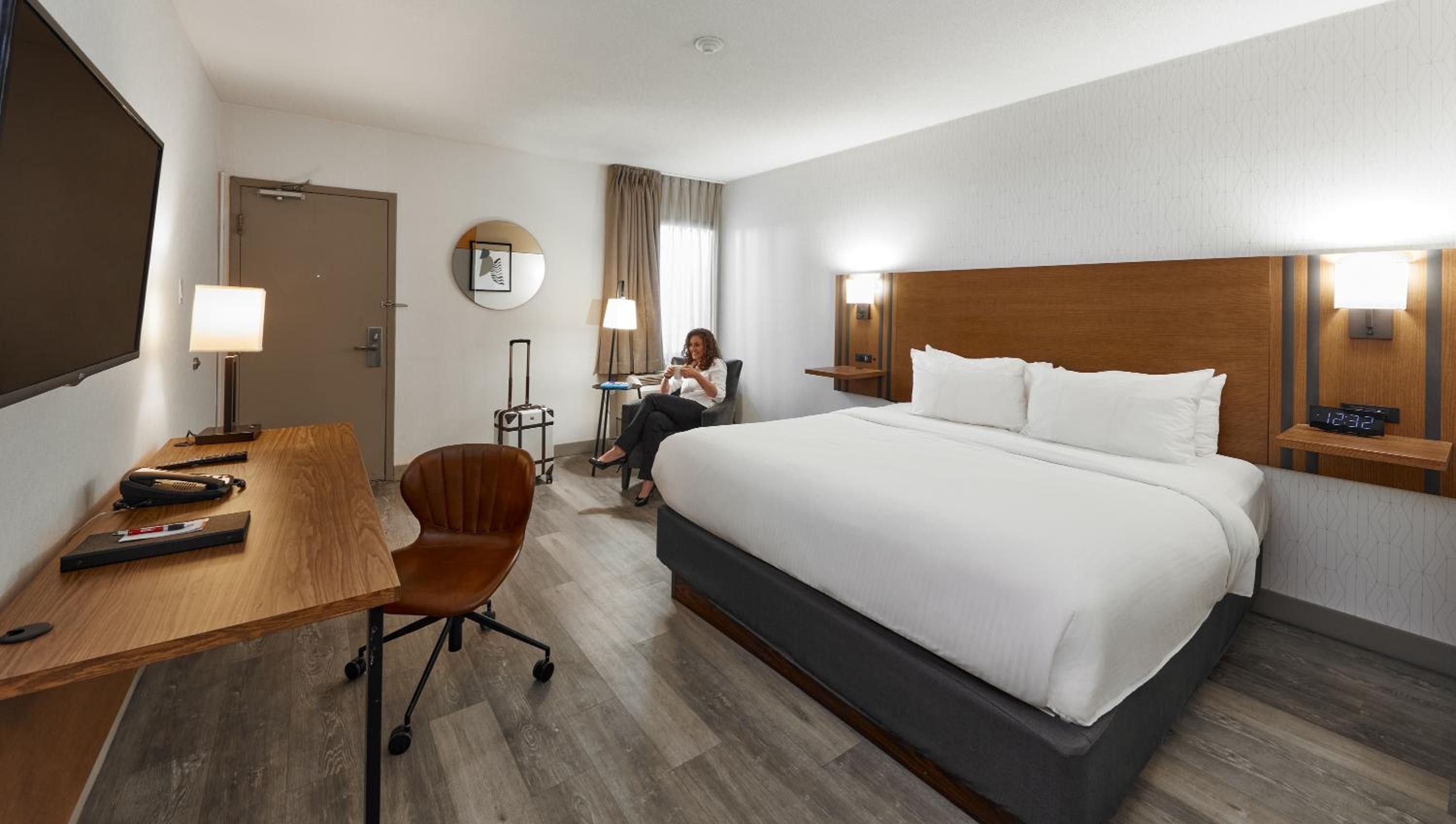 Stay Inn Express Toronto — photo 45