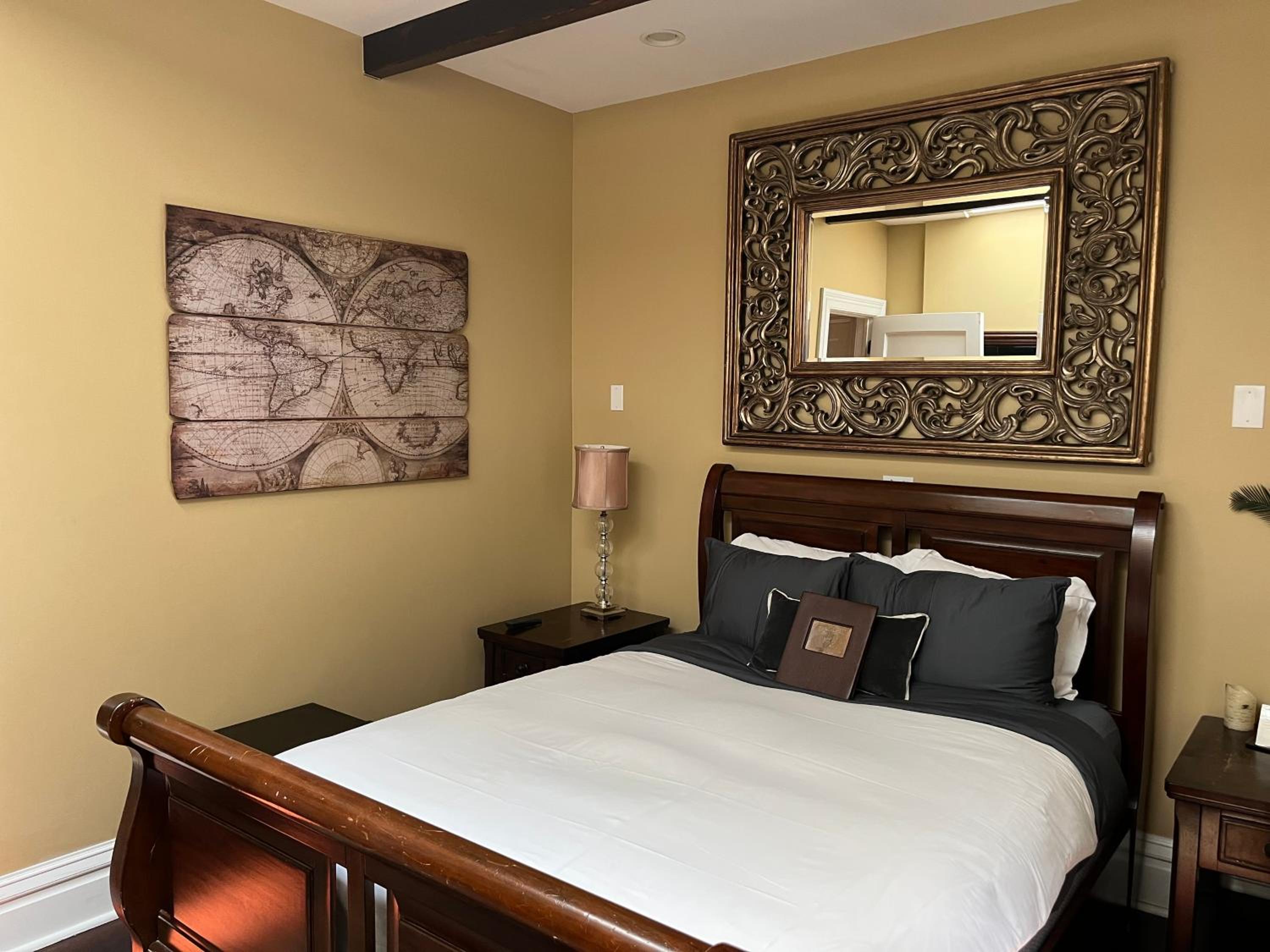 Queen Room
