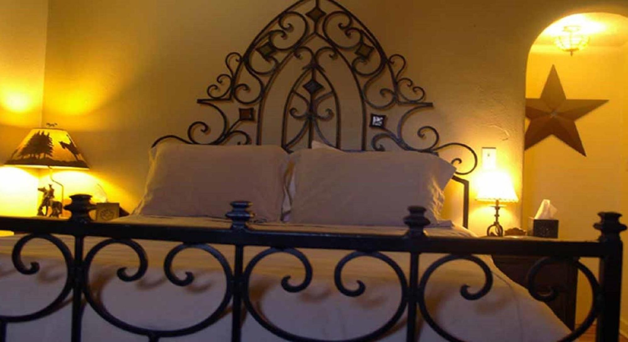 Deluxe Queen Room photo 1