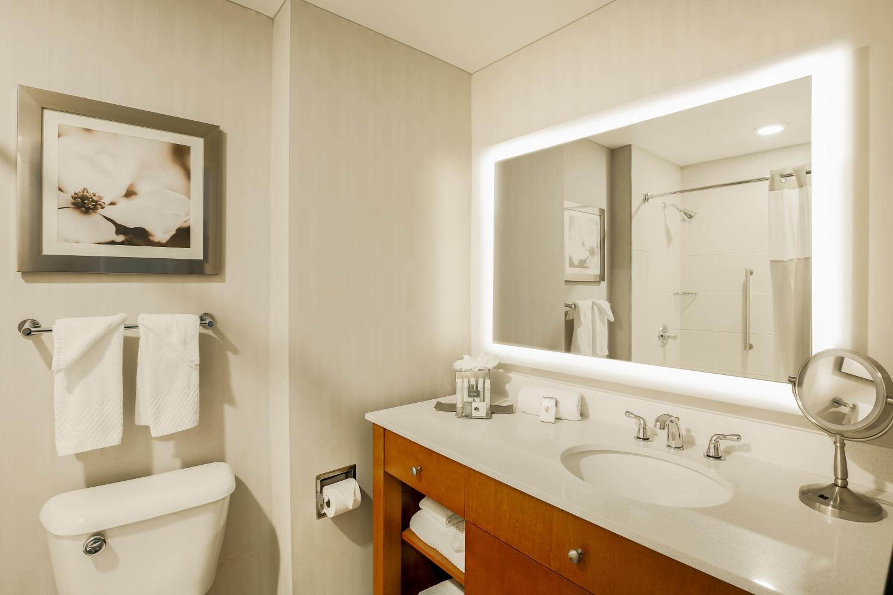 Standard Double Room with Two Double Beds - Photo 2