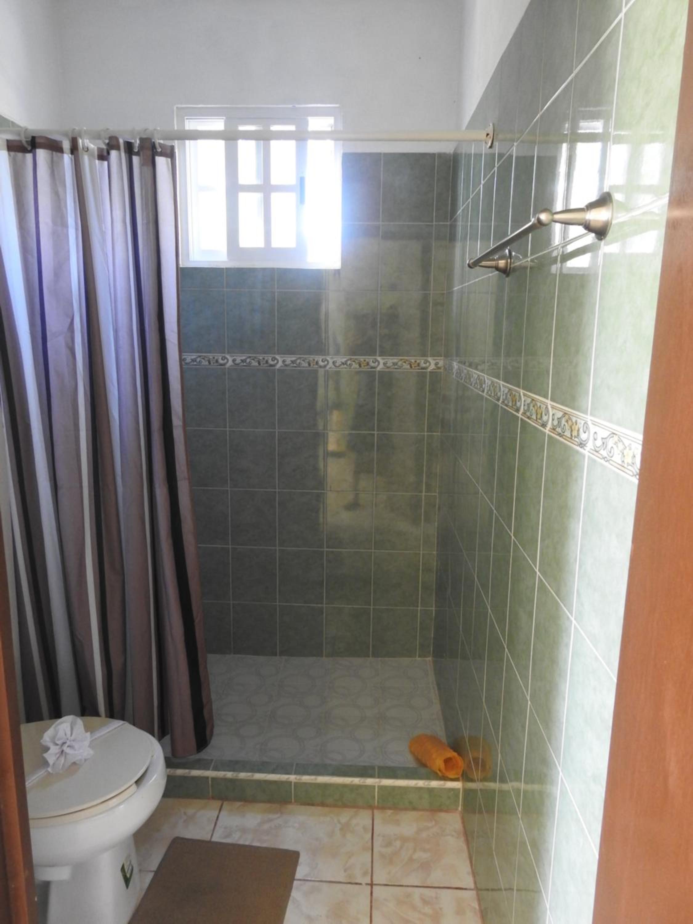 Triple Room with City View - Photo 26