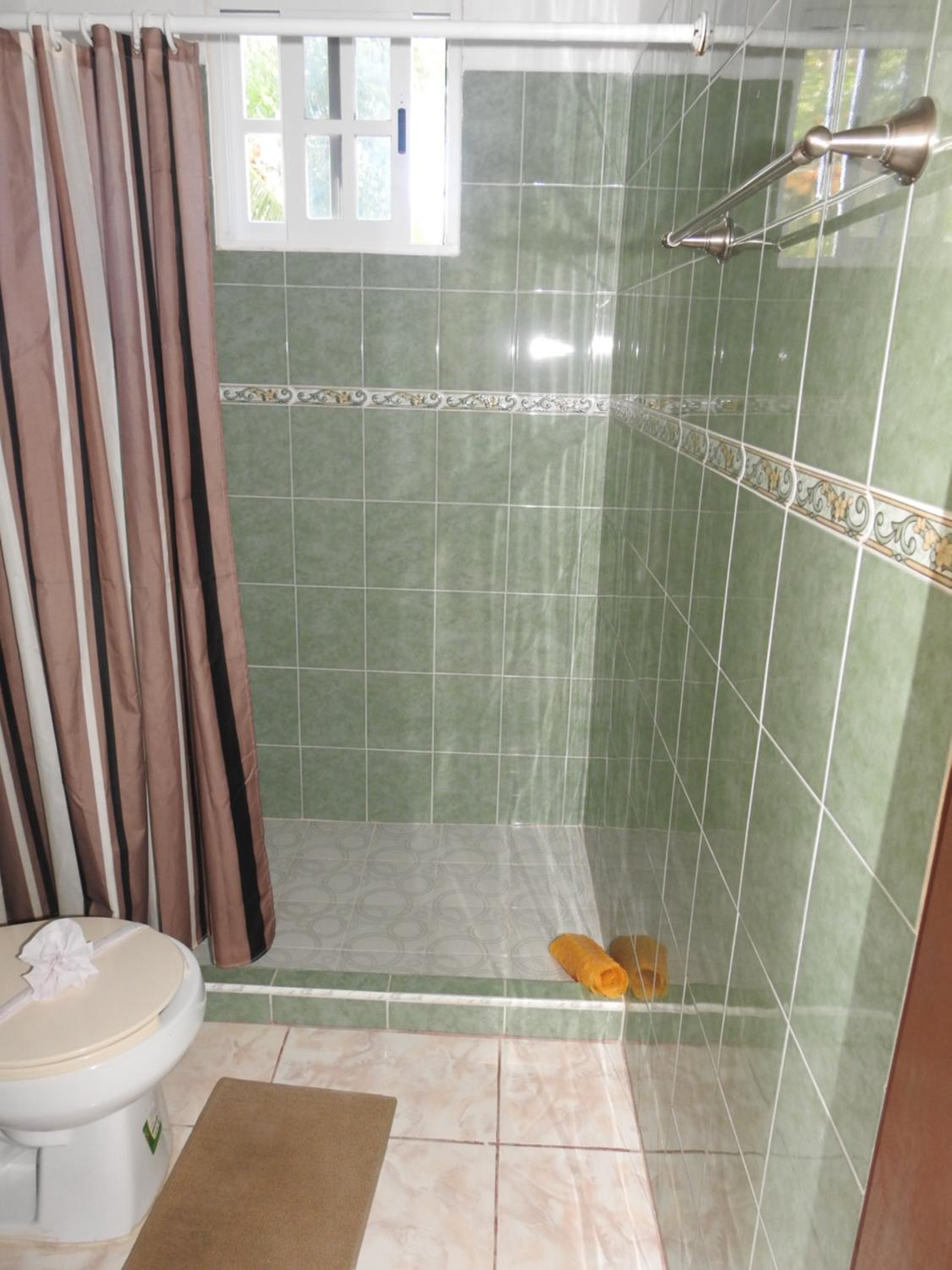 Triple Room with City View - Photo 24