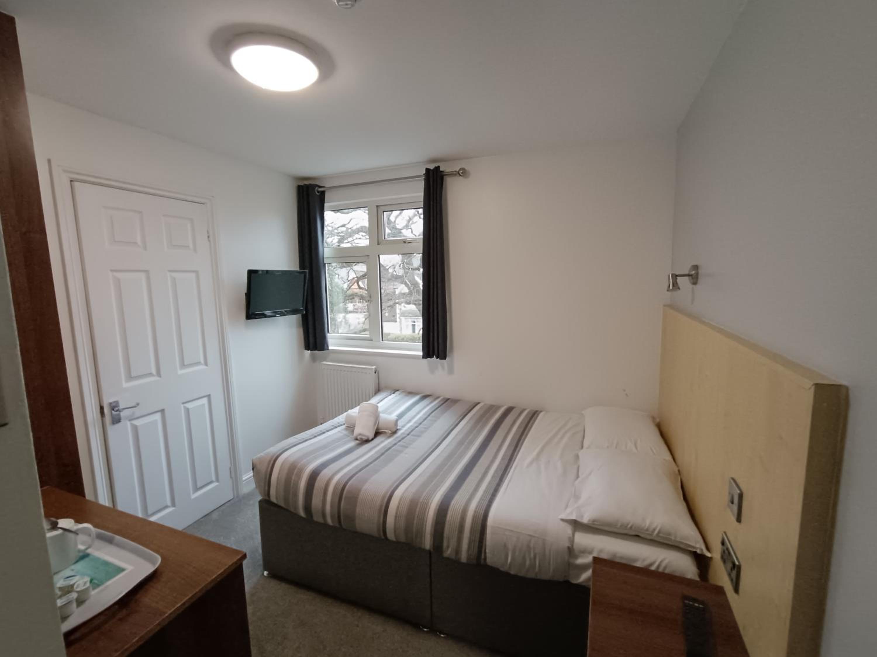 Single Room photo 2