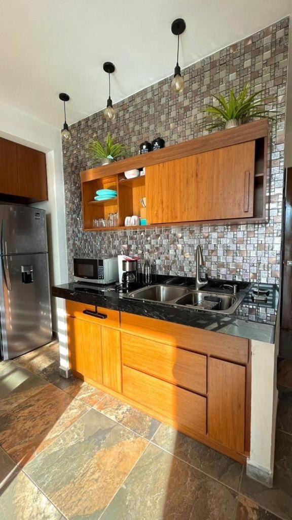 Apartment with Sea View - Photo 9