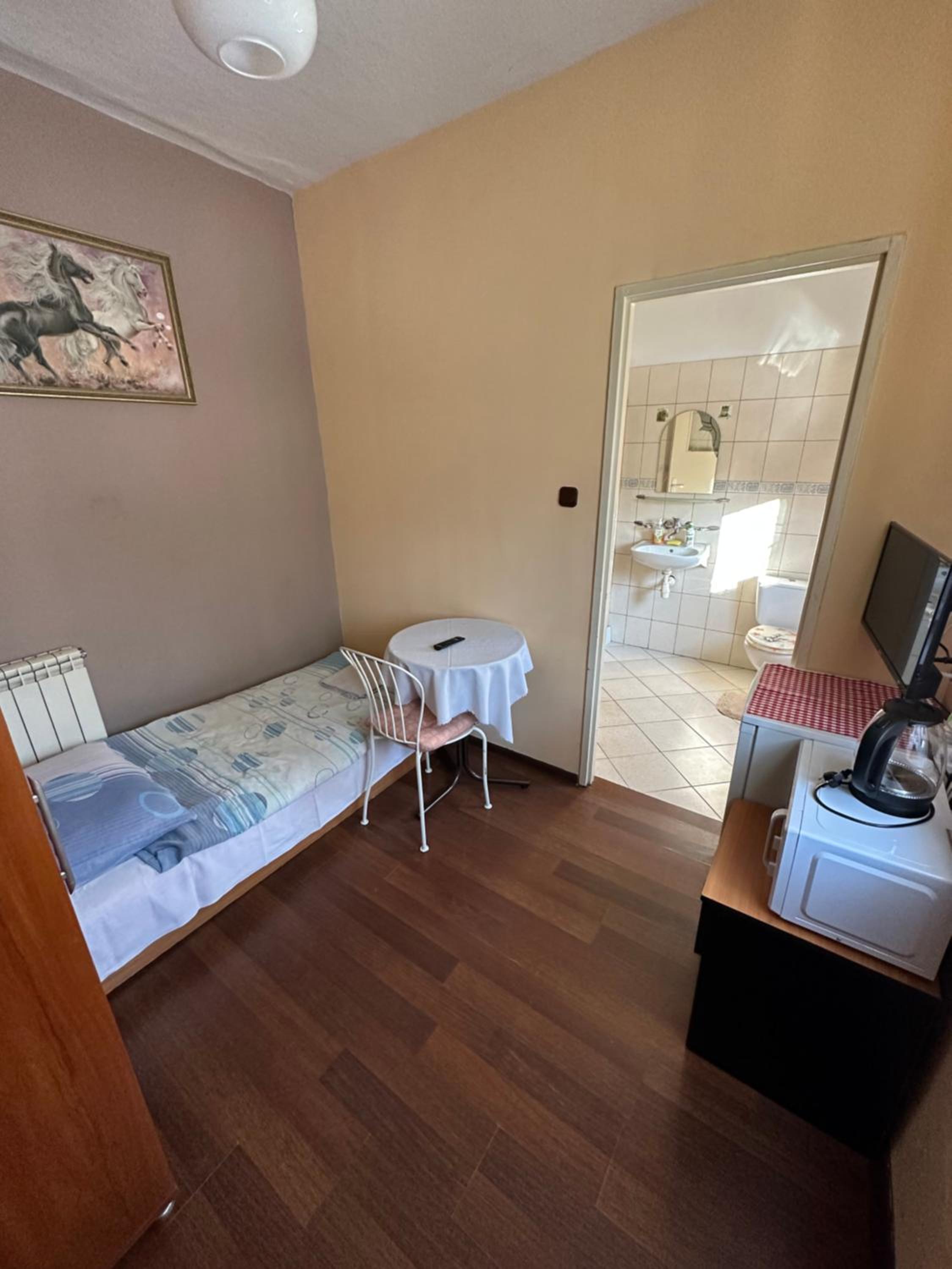 Small Single Room