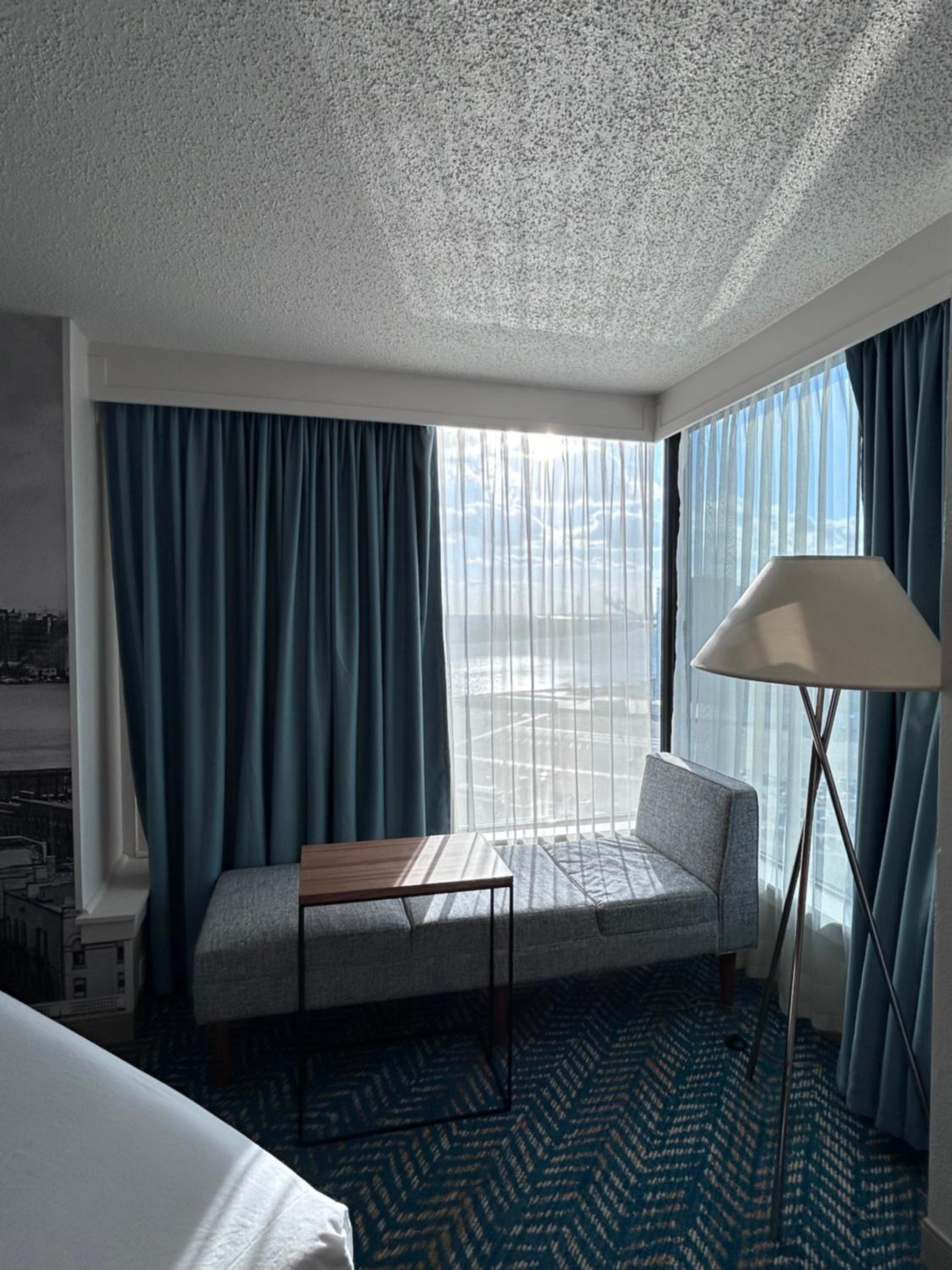 Deluxe Double Room with Two Double Beds - Non-Smoking - Photo 3