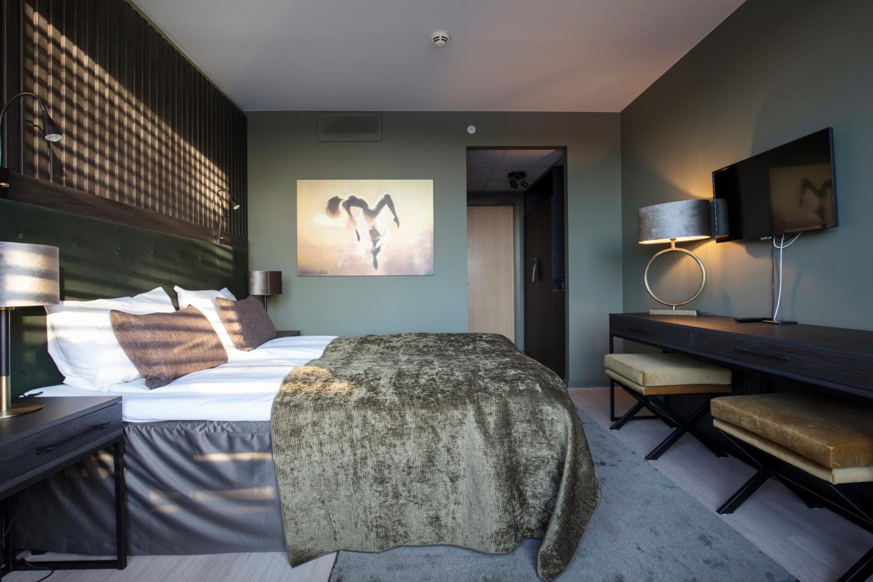 Double or Twin Room - Photo 6