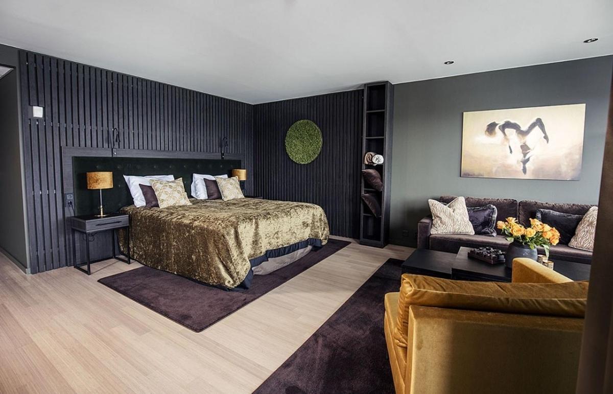 Senior Suite - Photo 3