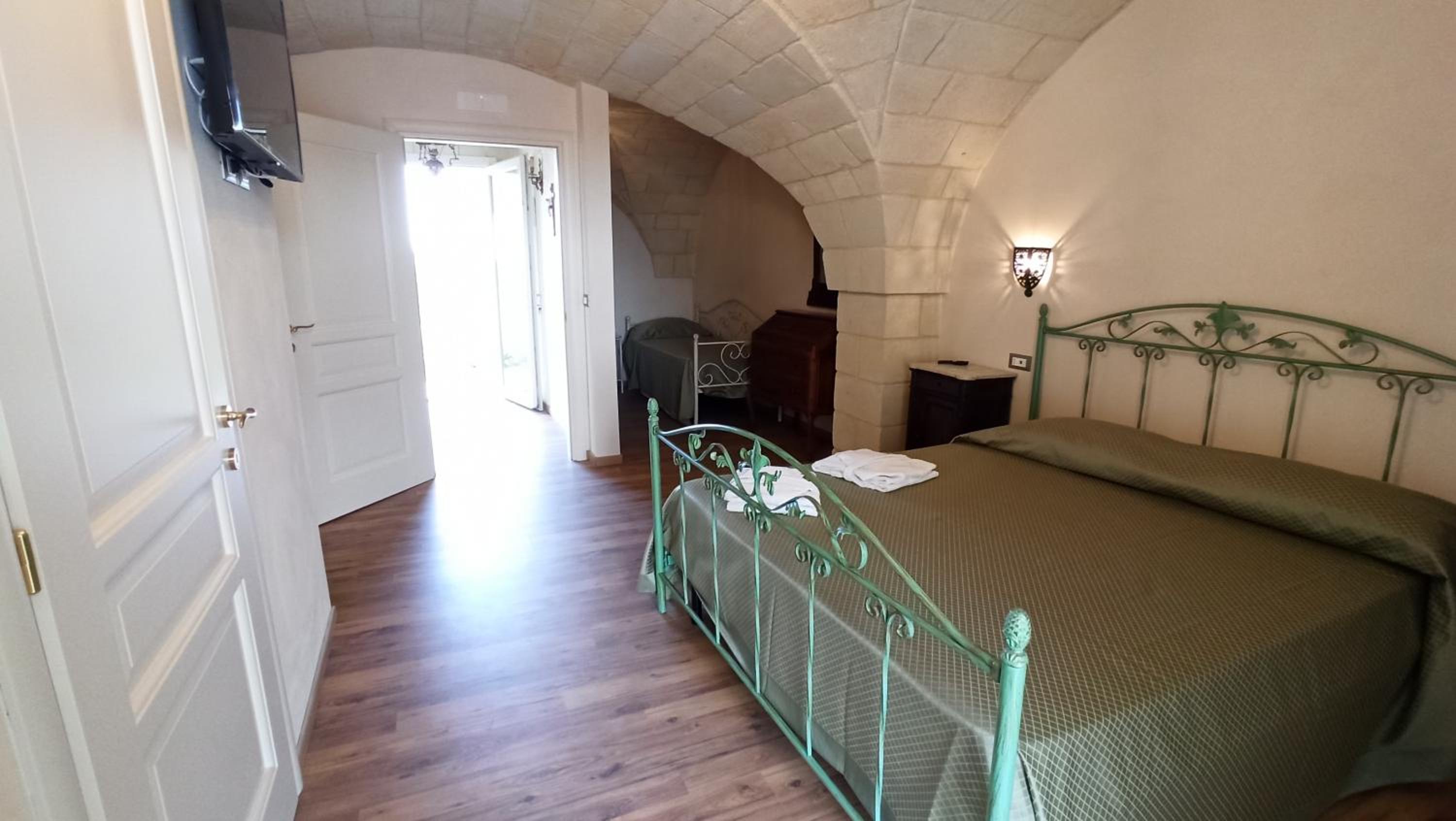 Triple Room - Photo 7