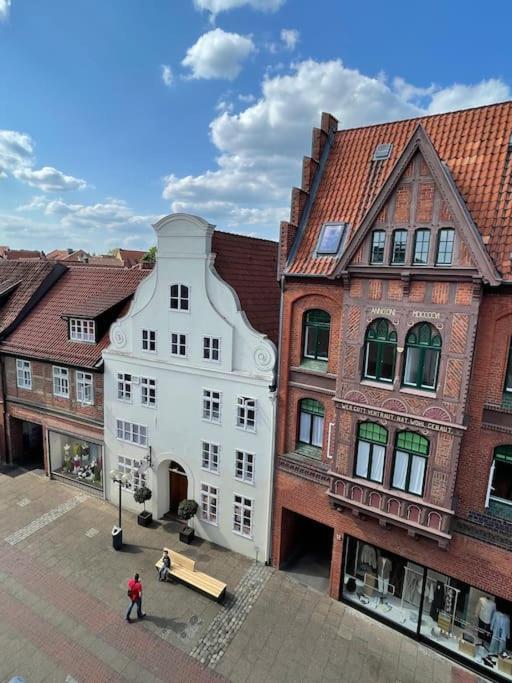 Apartment with Balcony photo 3