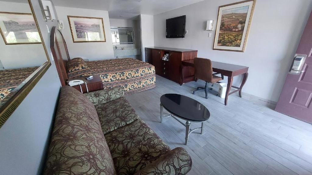 Superior Queen Room photo 1