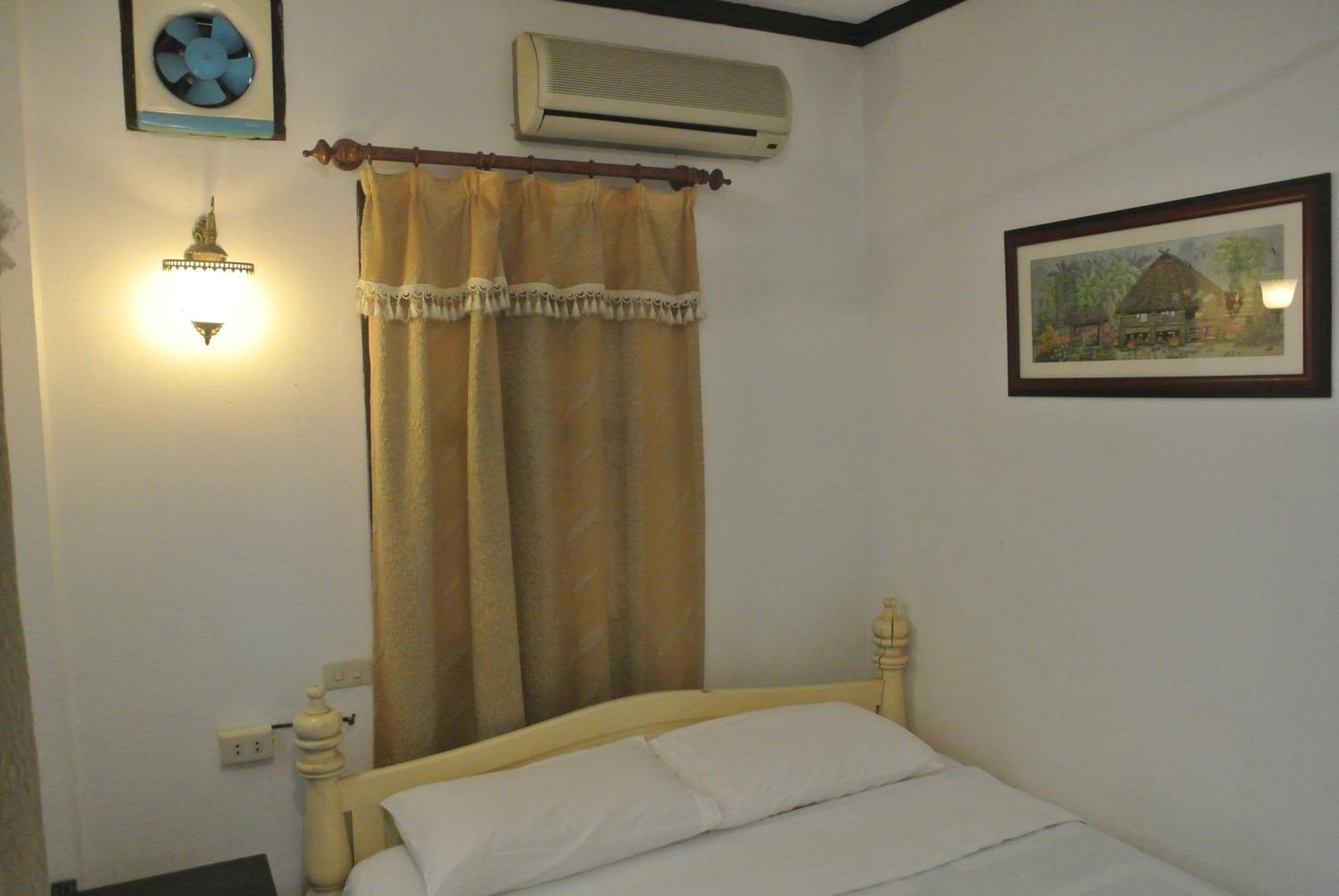 Standard Double Room - Photo 2