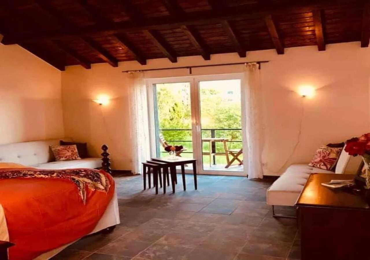 Double Room with Private Bathroom photo 3