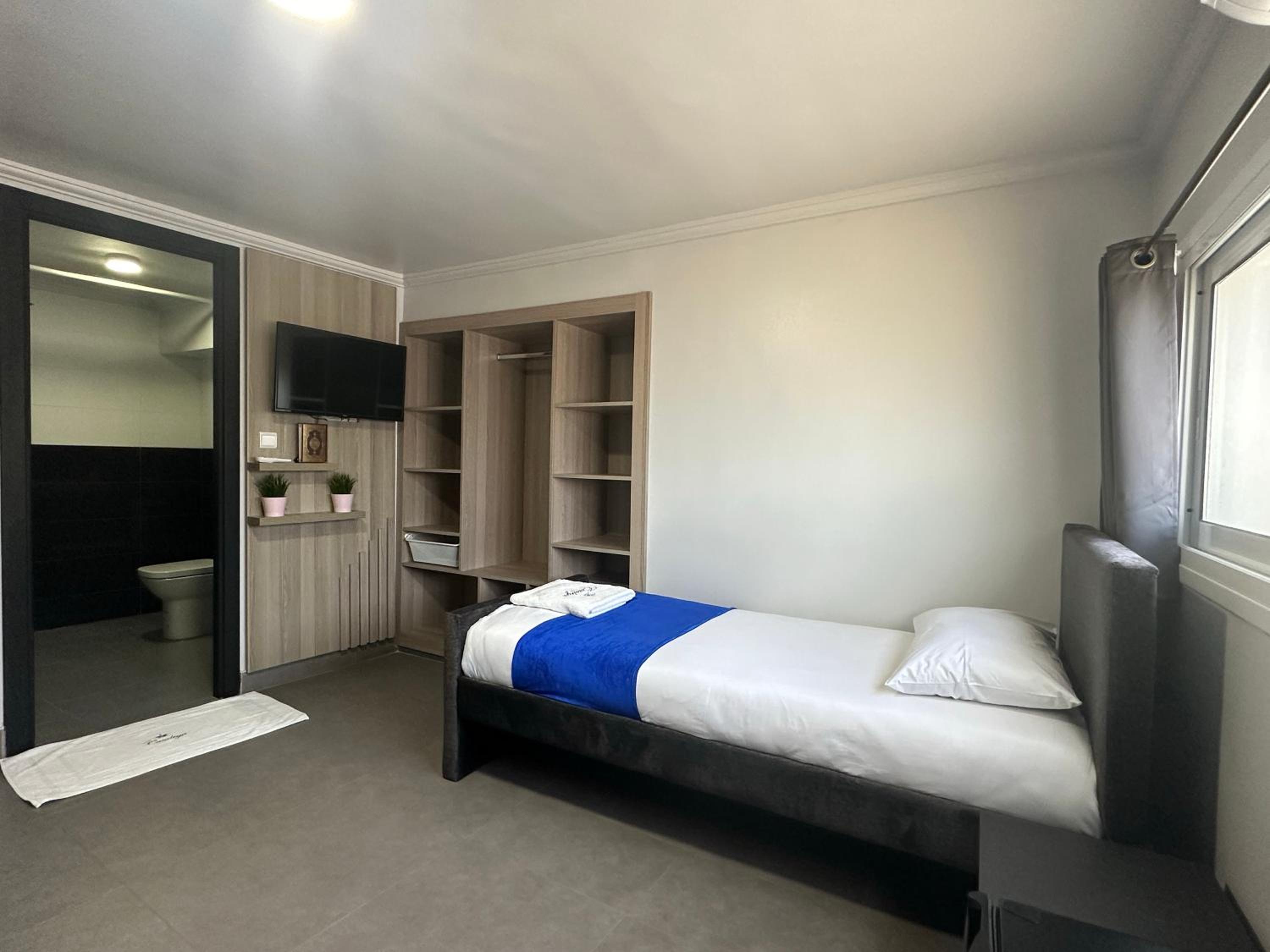 Single Room photo 1