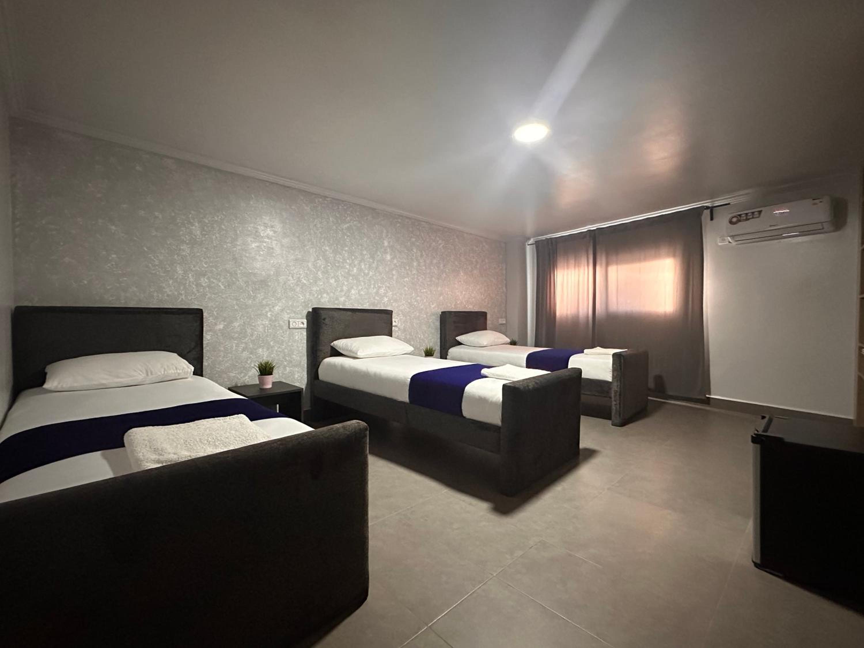 Triple Room photo 2