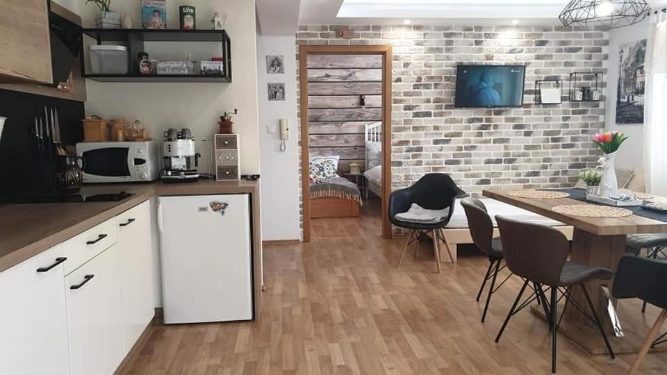 Apartment with Mountain View photo 2