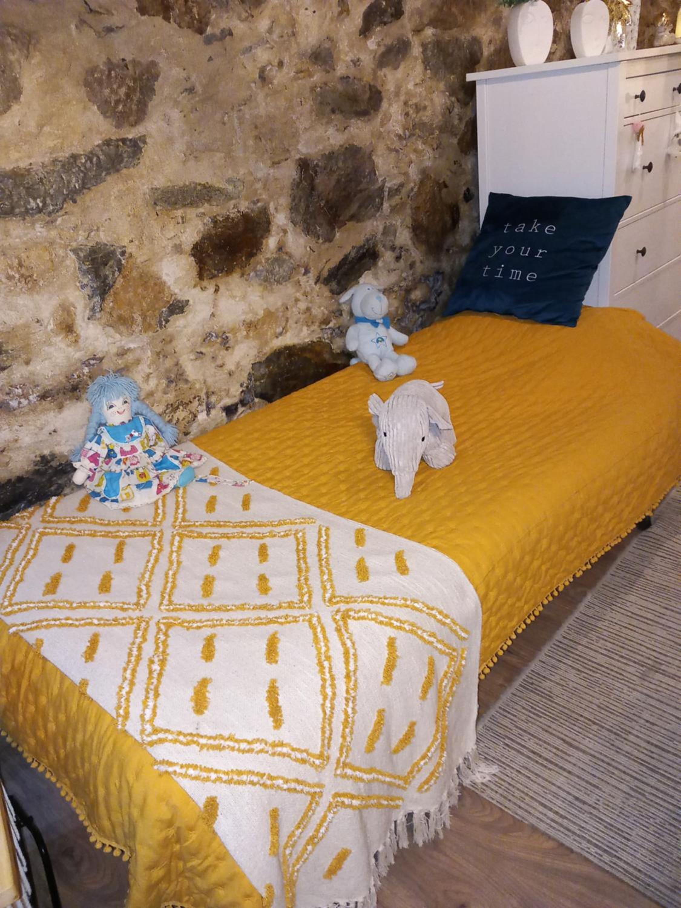 One-Bedroom House - Photo 43