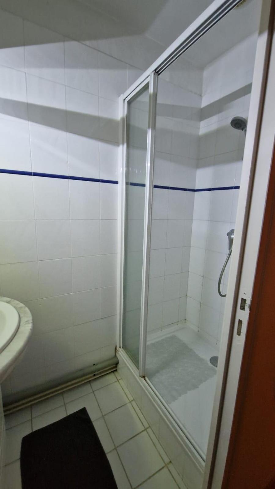 Apartment - Photo 23