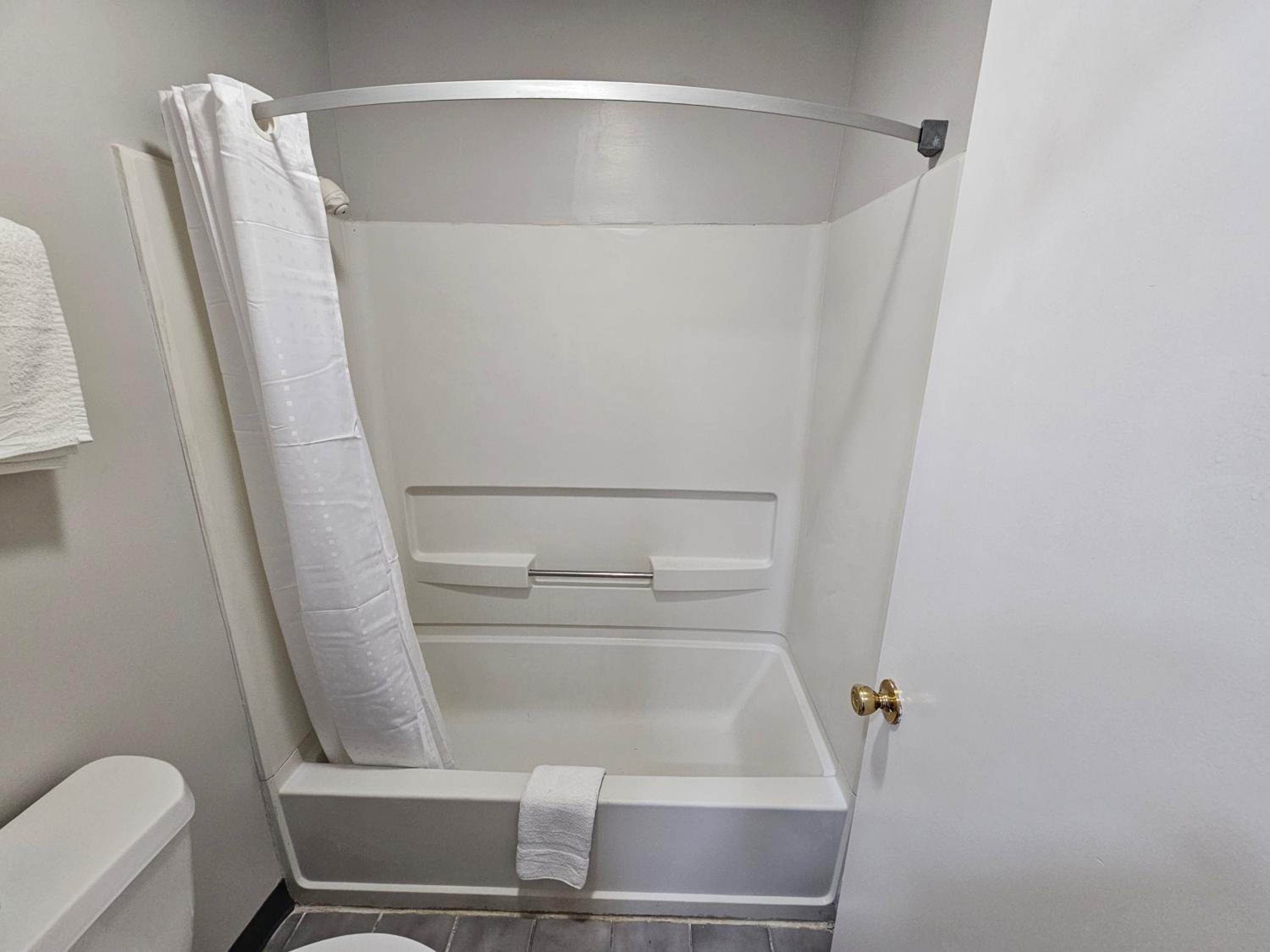 Double Room - Photo 3