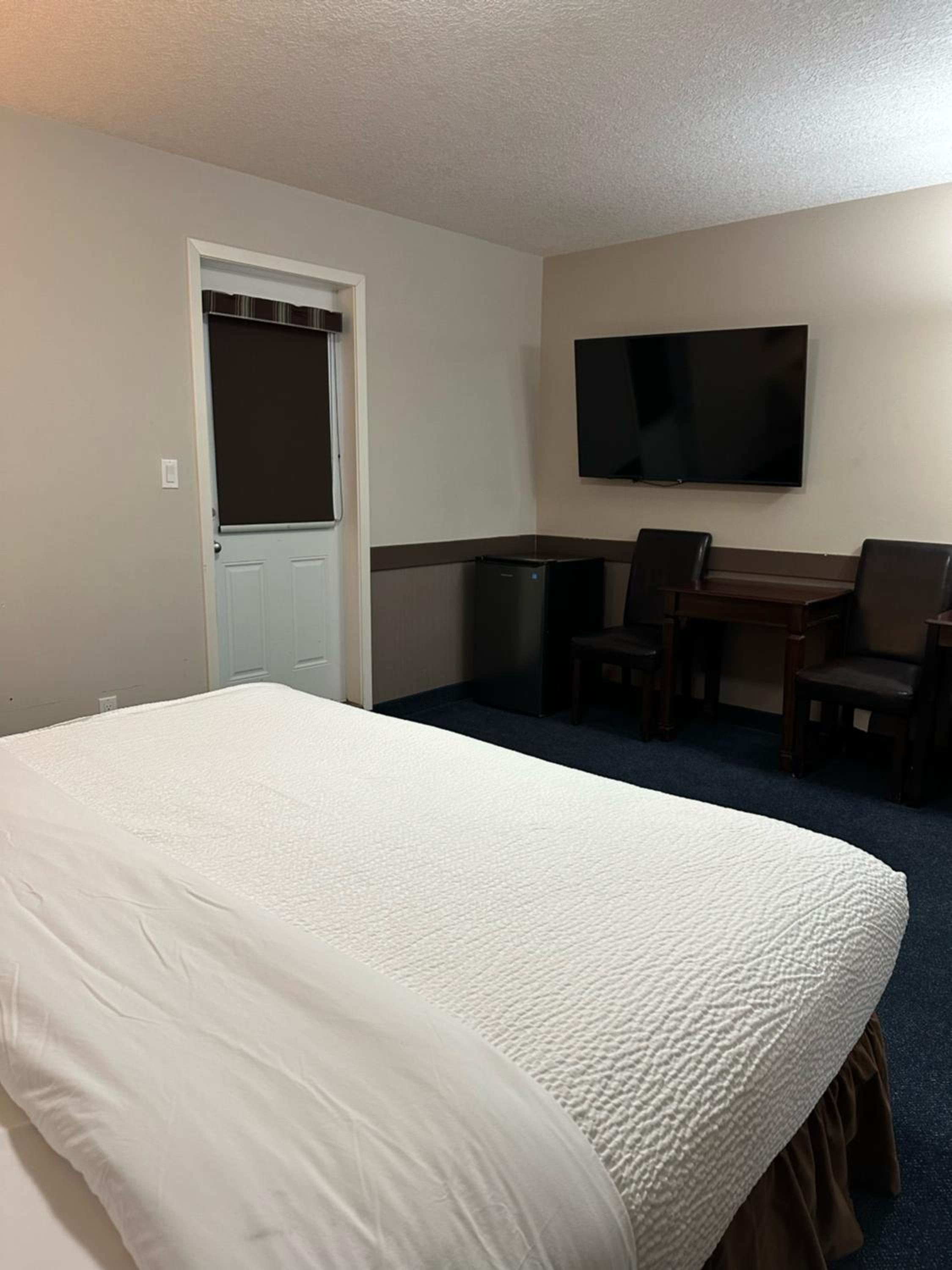 Business King Room - Non-Smoking - Photo 2