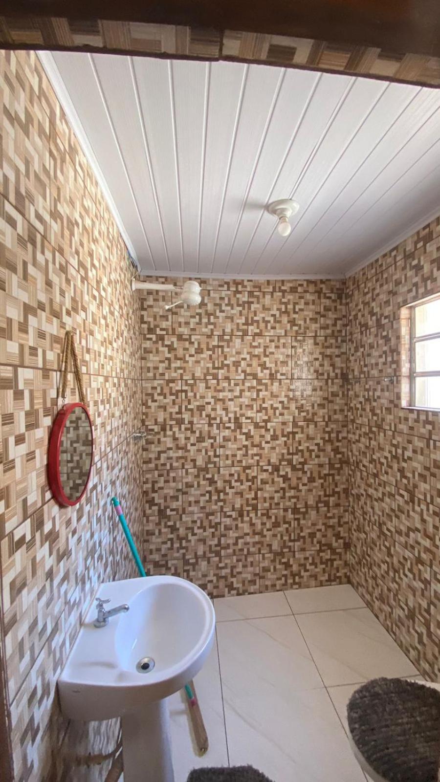 Three-Bedroom House photo 3