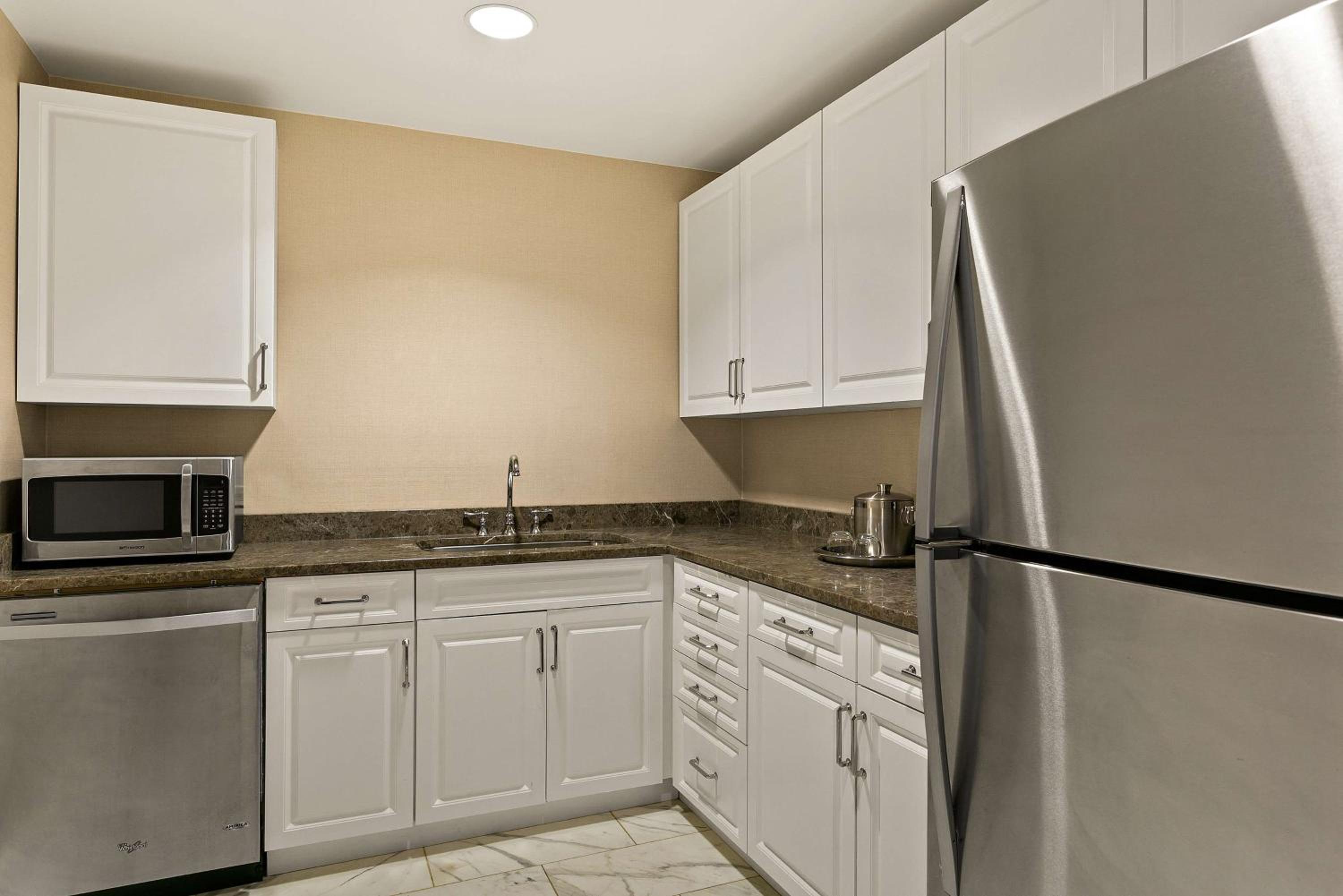 Double or Twin Room with View - Photo 2
