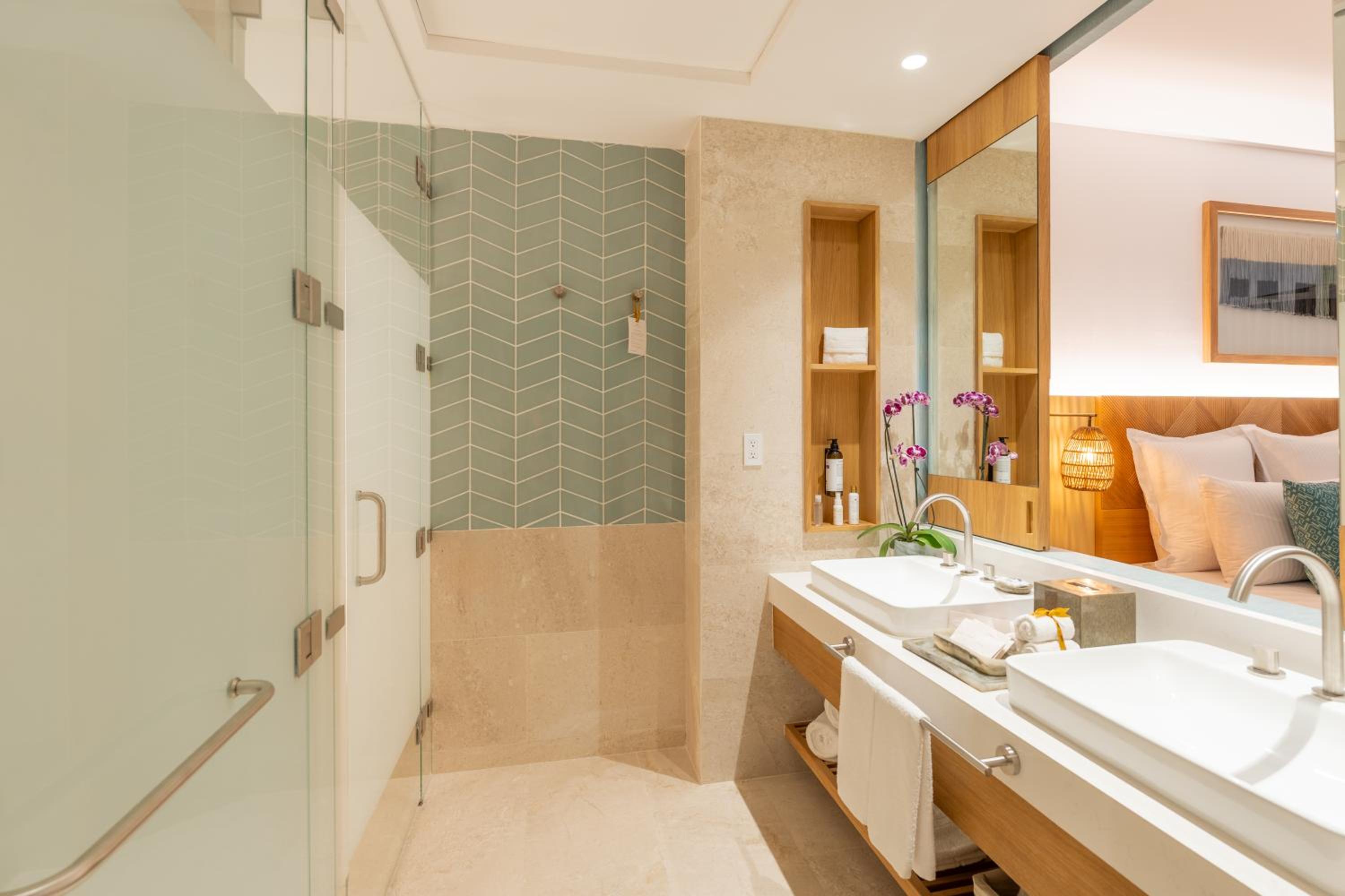 Deluxe Suite Ocean View Dbl