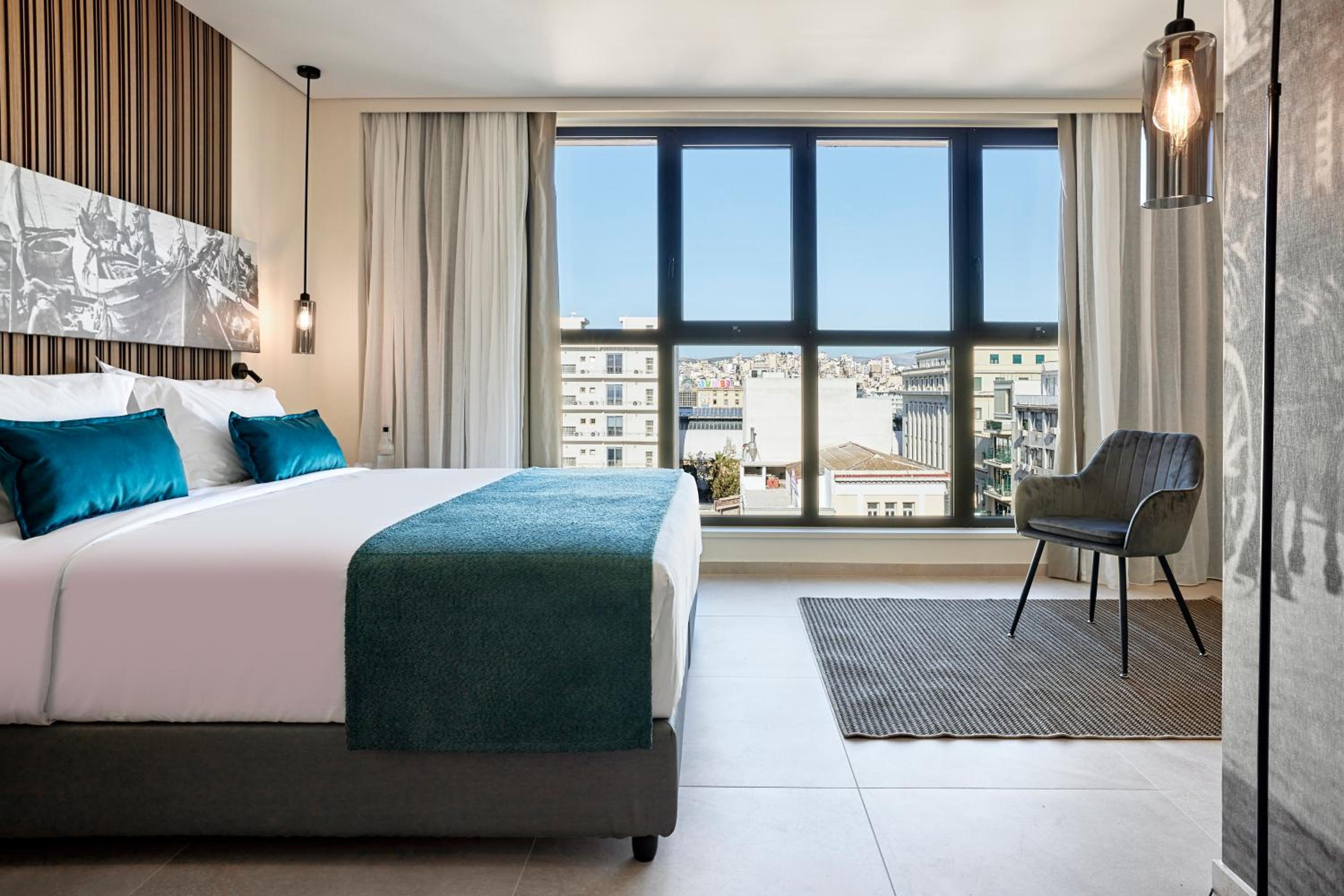Deluxe Double Room with City View - Photo 1