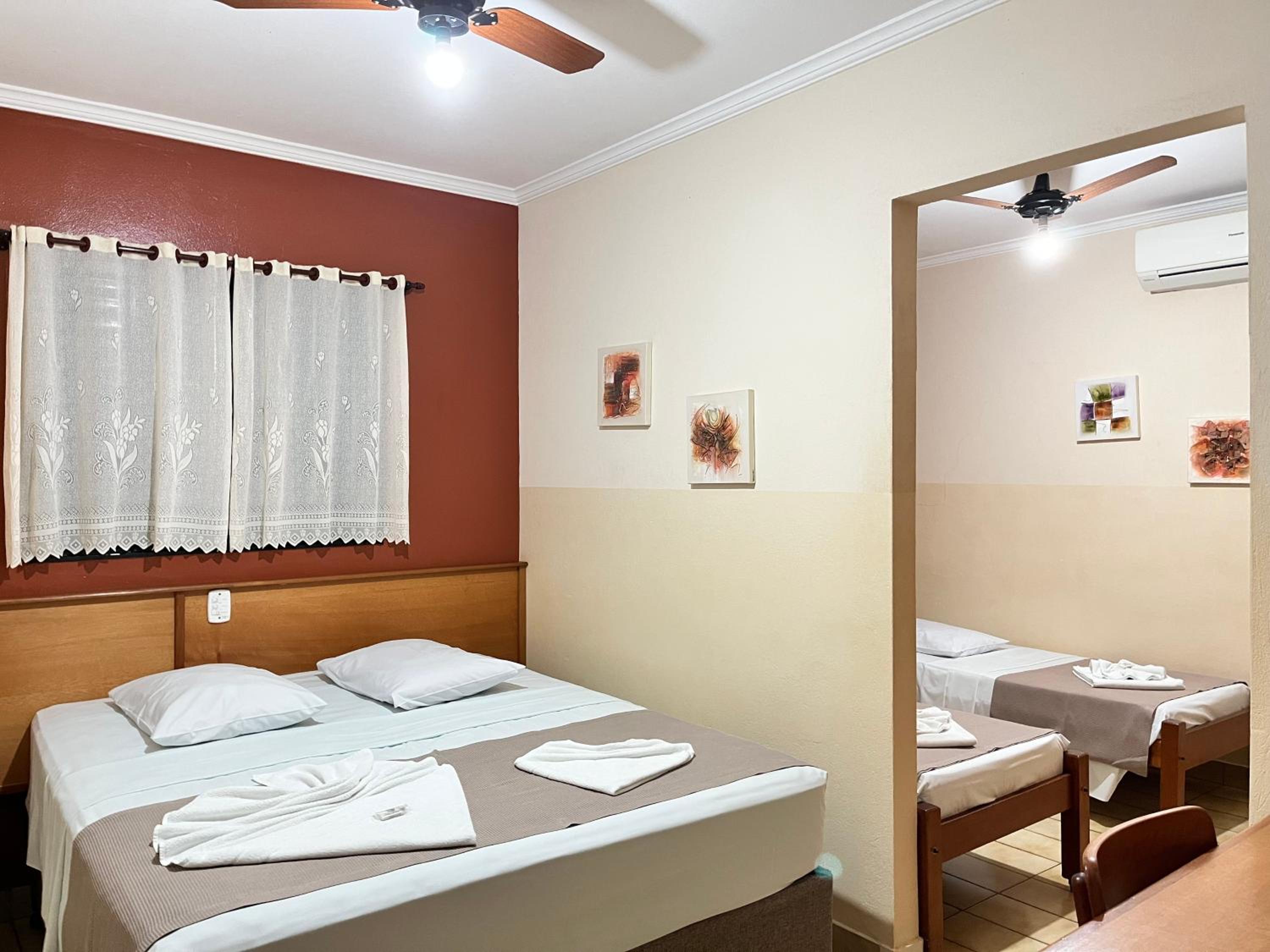 Standard Quadruple Room - Photo 10