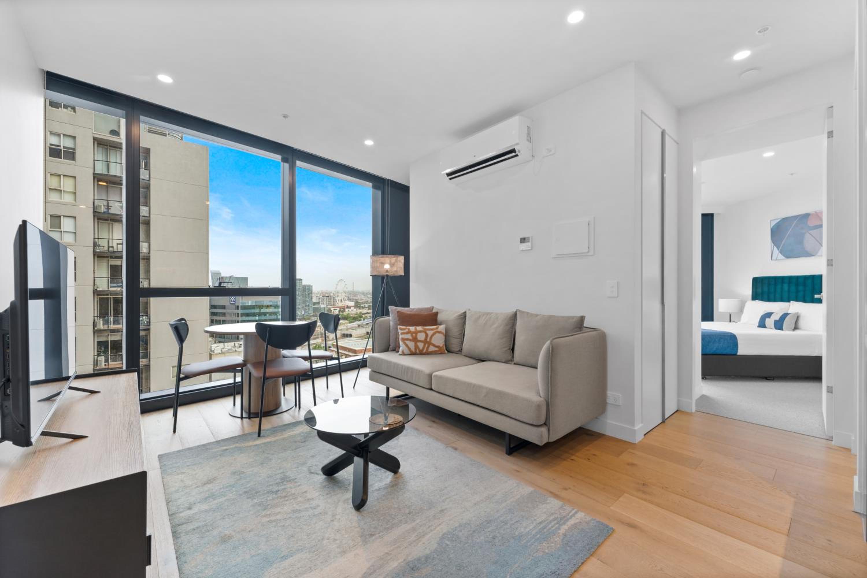 One-Bedroom Apartment - Photo 4