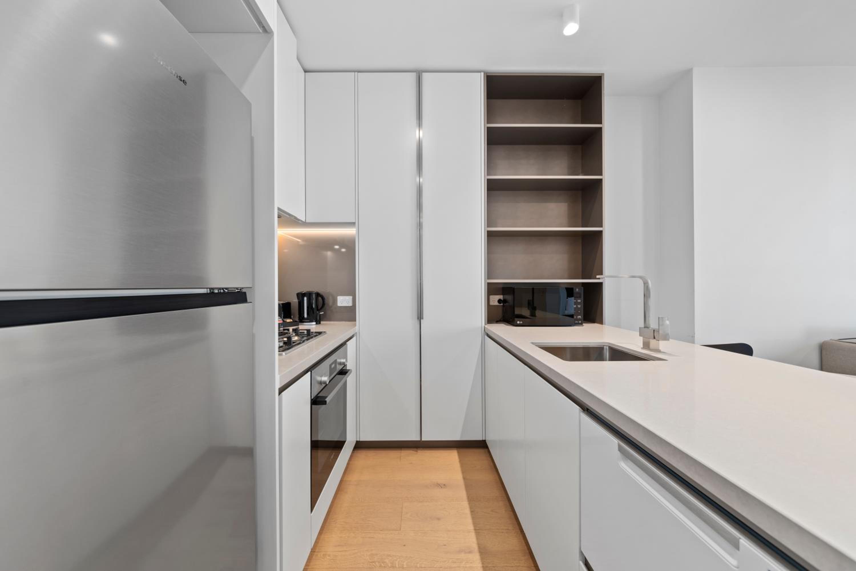 One Bedroom Executive - Photo 2