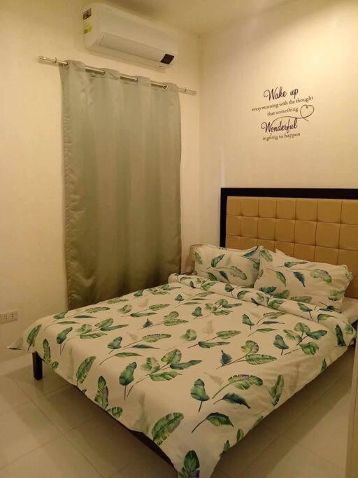 Three-Bedroom House photo 1