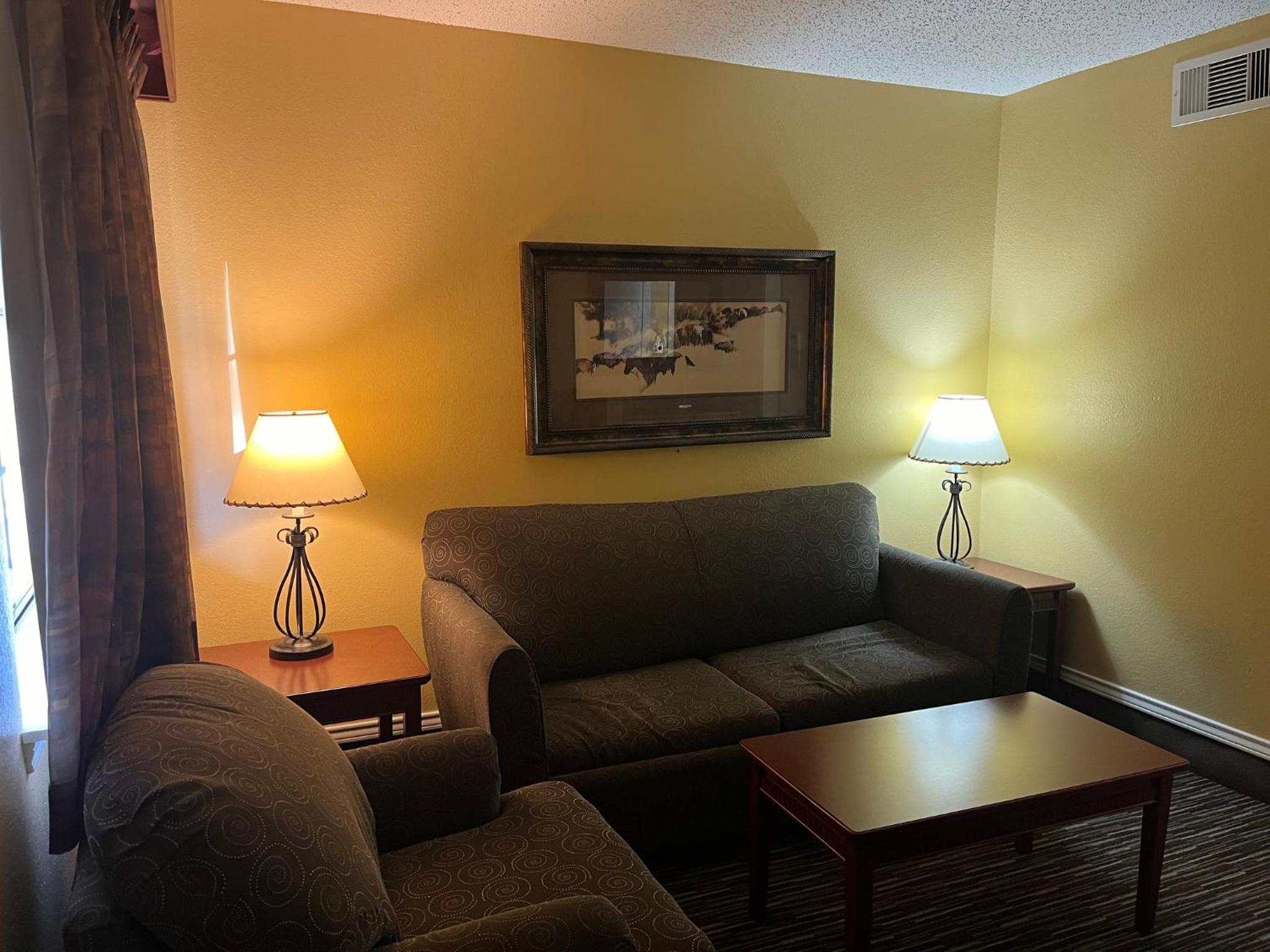 Suite with Two Queen Beds Non-Smoking photo 2