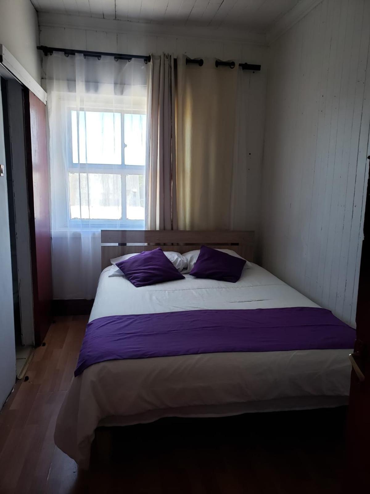 Double Room with Private Bathroom photo 1