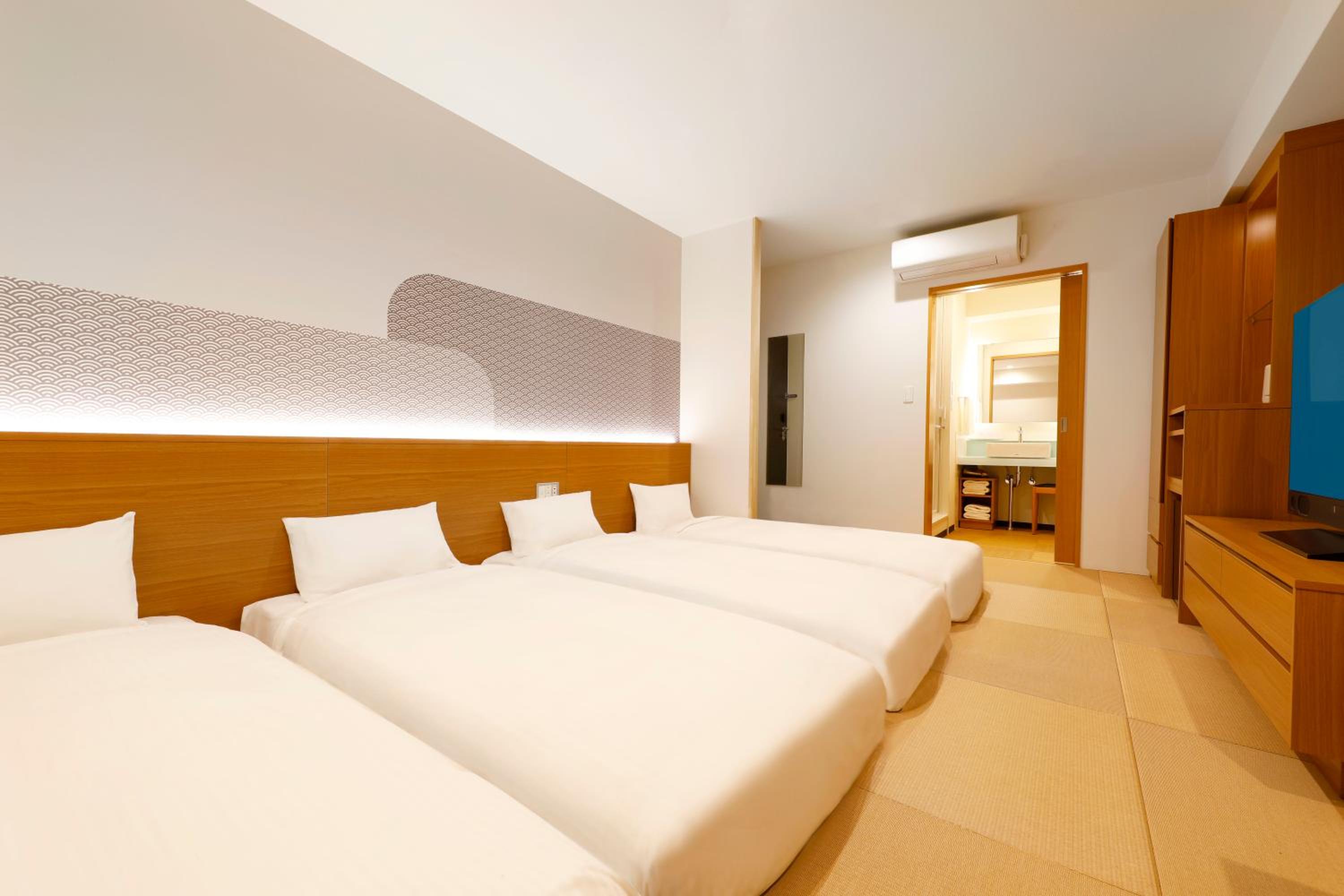 Japanese-Style Quadruple Room - Photo 6