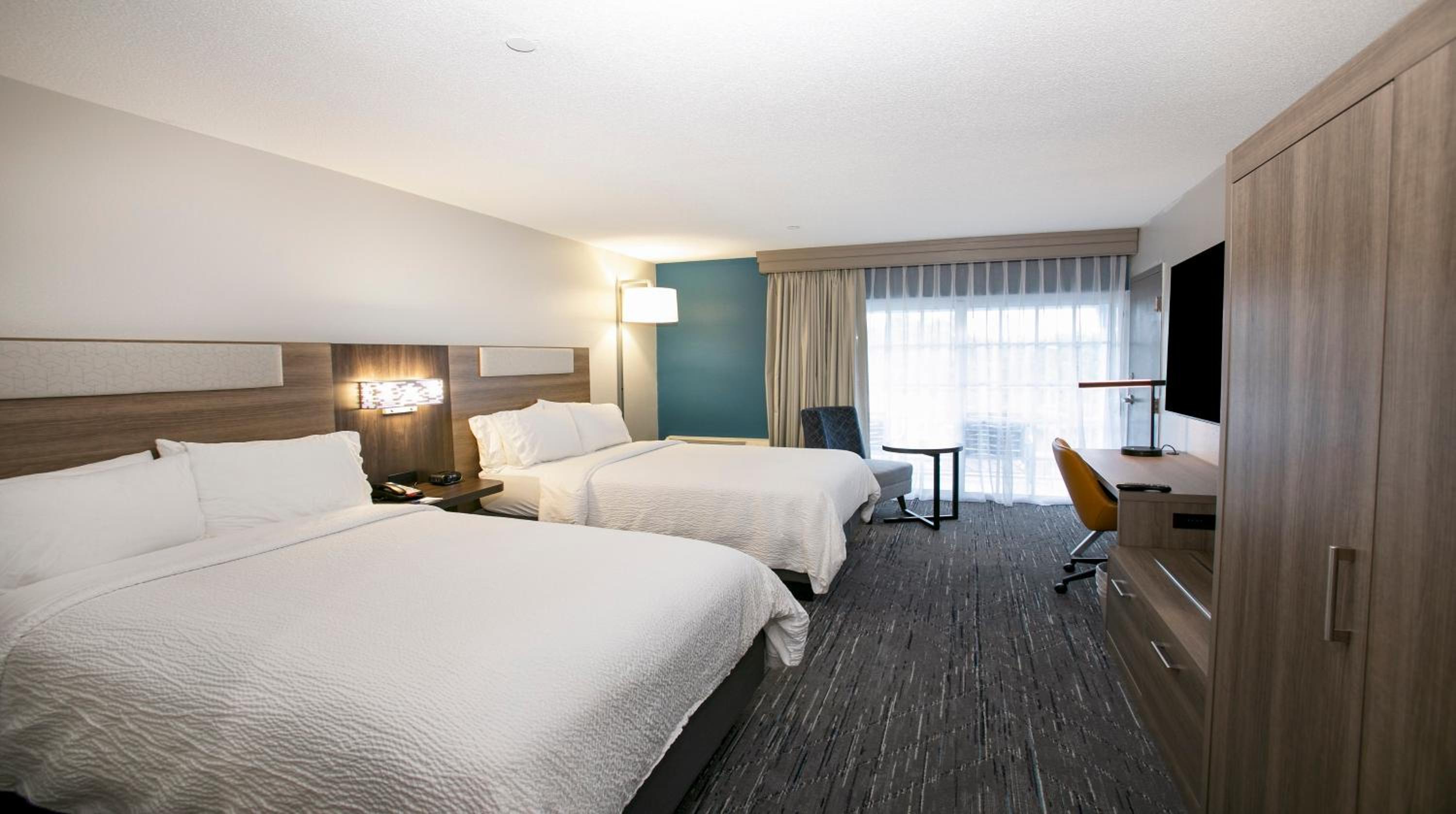 Standard Double Room with Two Double Beds