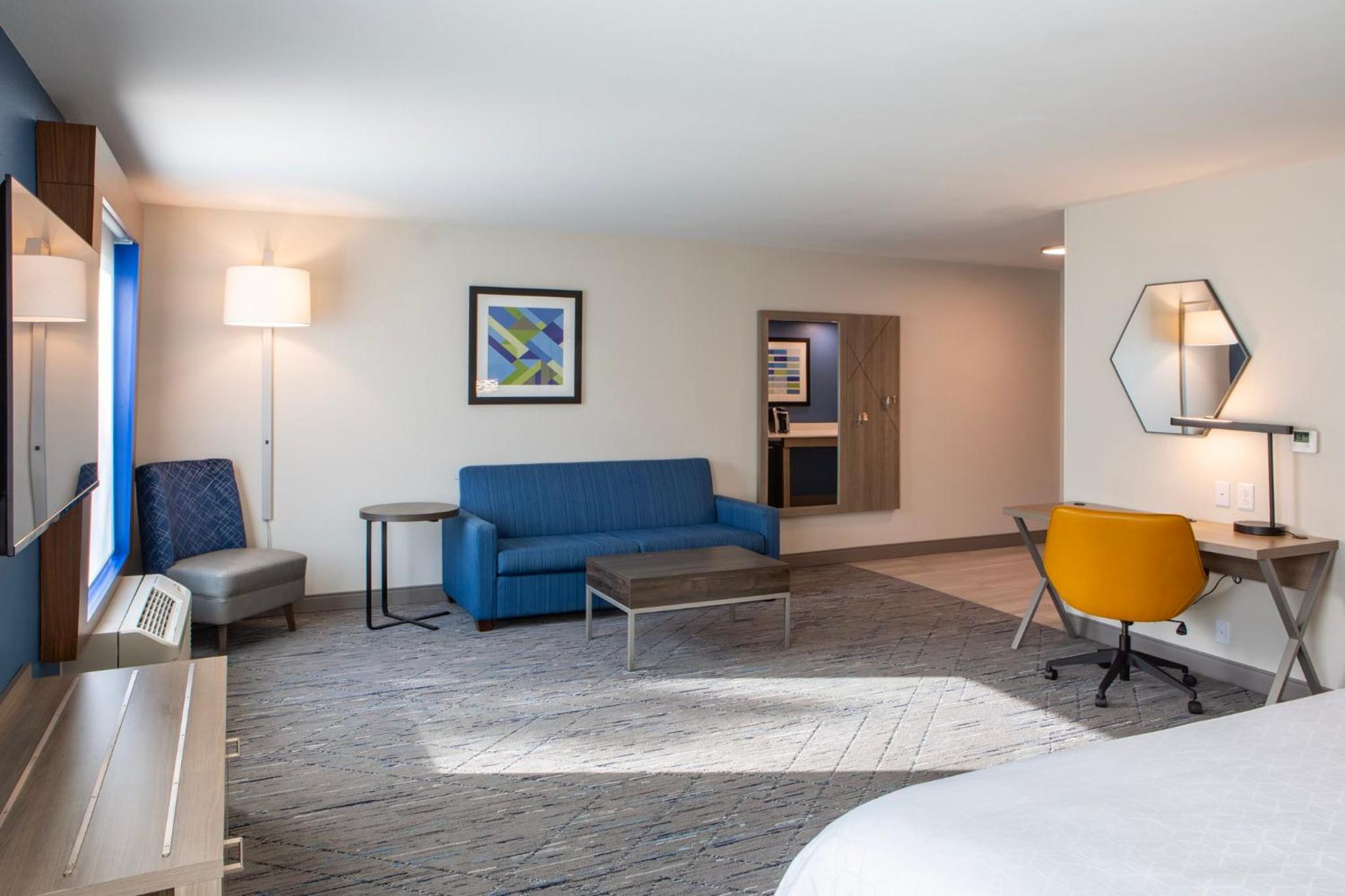 King Suite - Photo 1