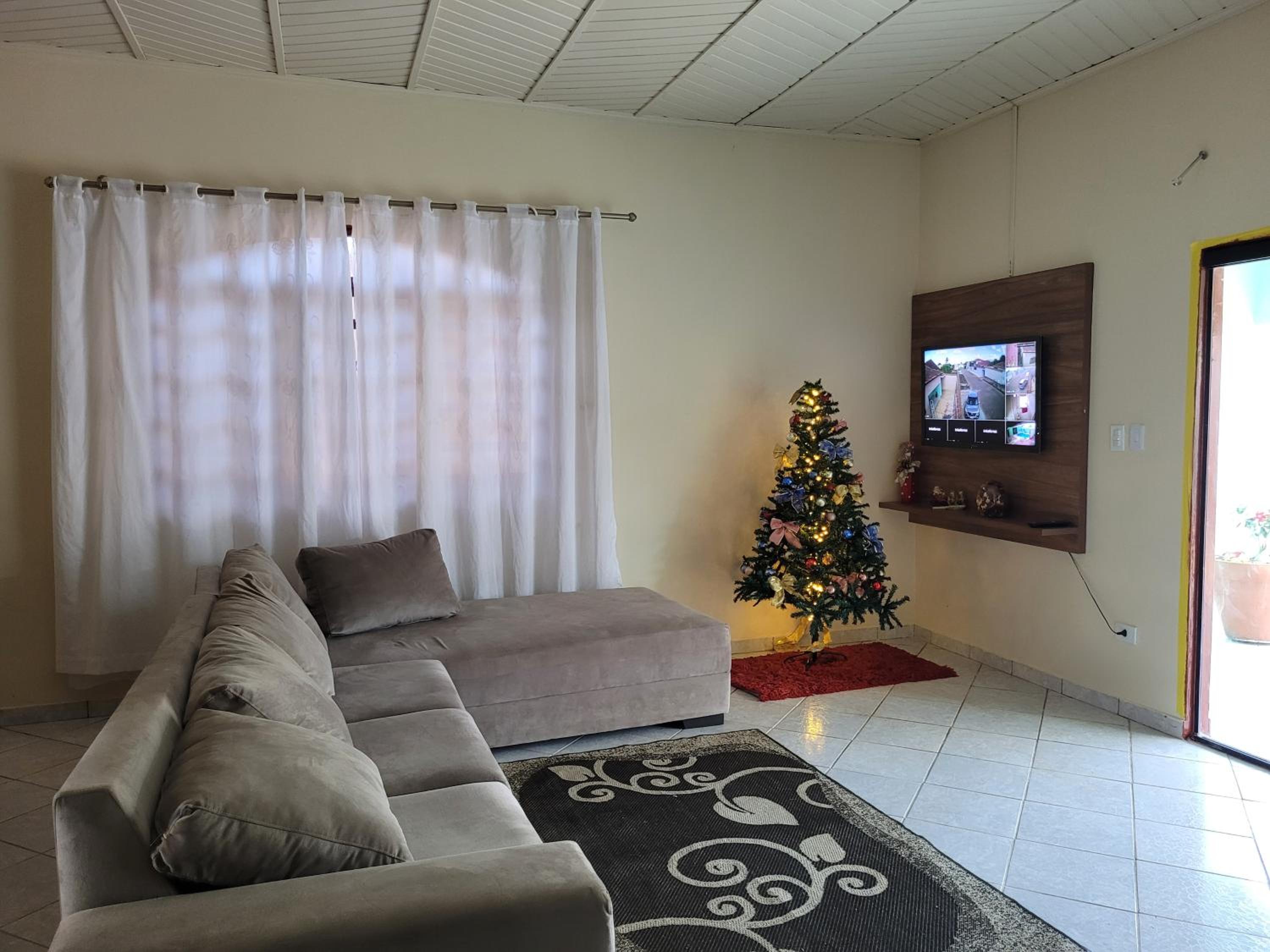 Three-Bedroom House photo 2