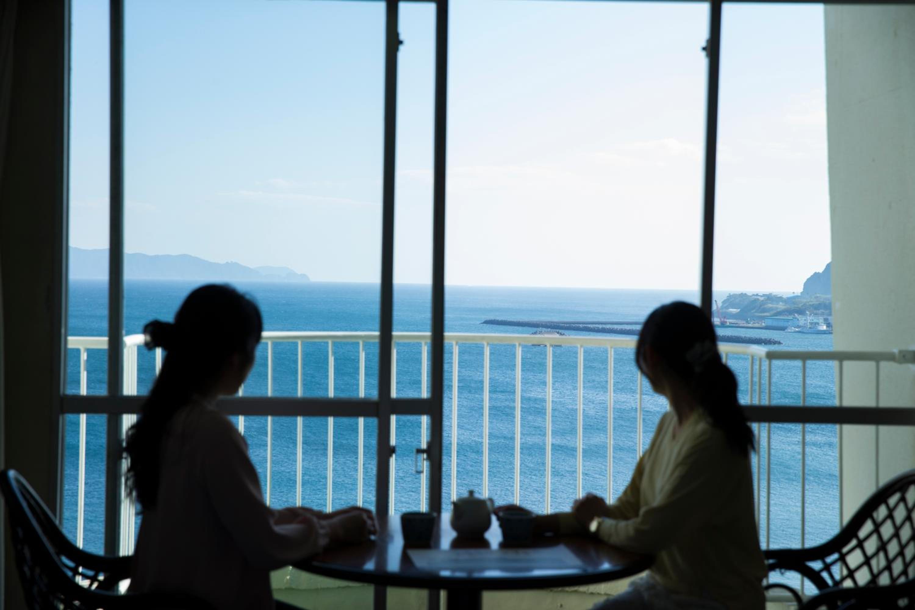 Western-Style Room with Panorama View of Kagoshima Bay - High Floor photo 2
