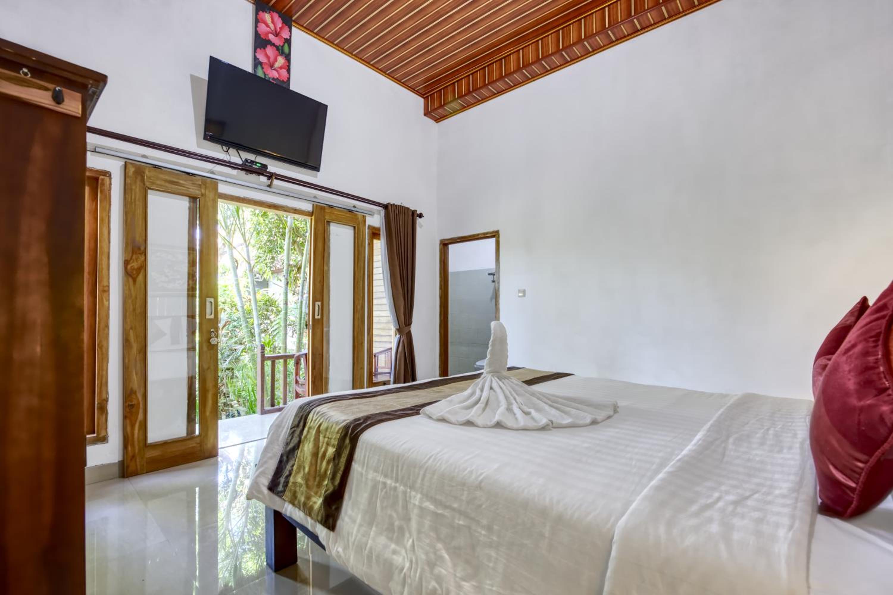 Deluxe Room - Photo 4