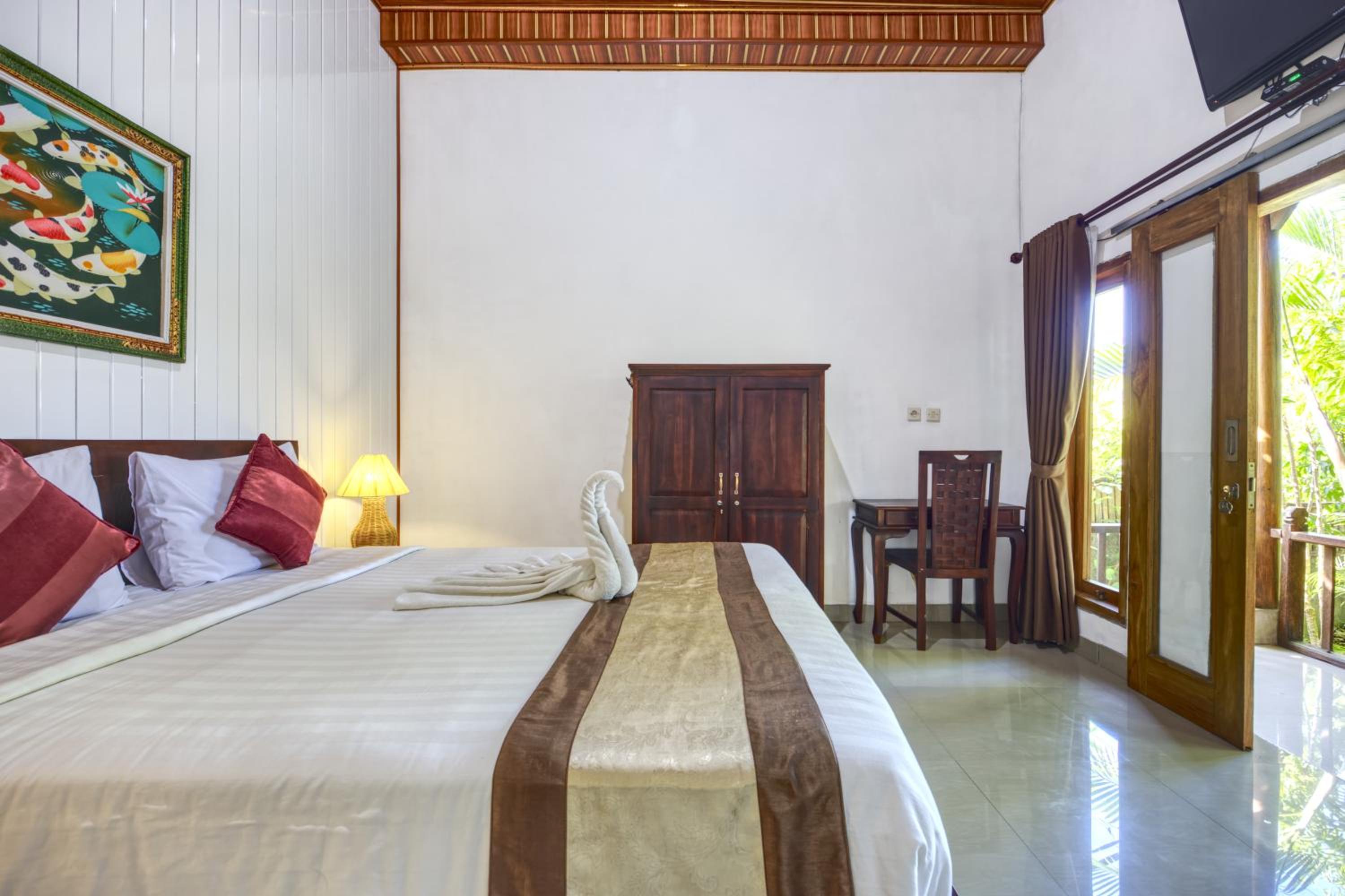 Deluxe Room - Photo 6
