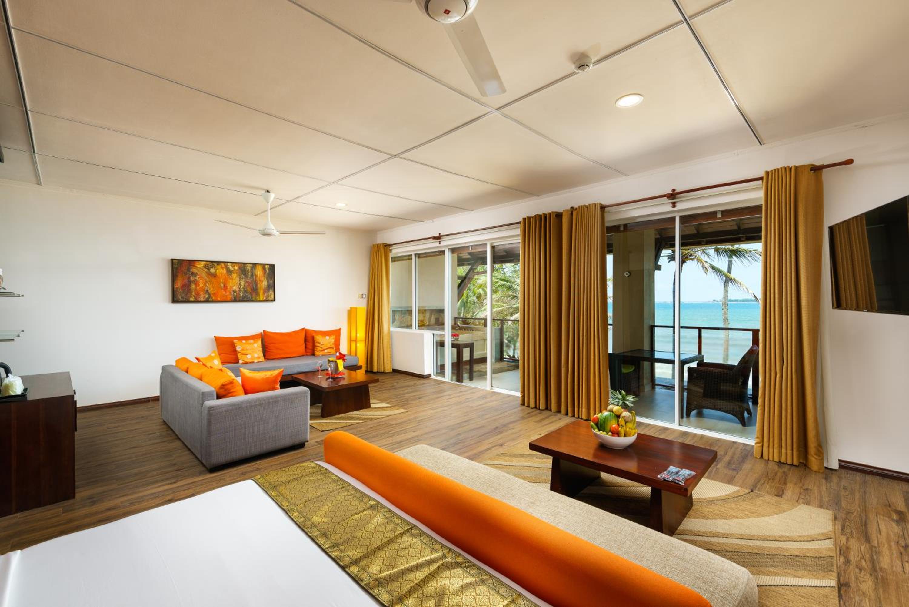  Privilege Suite Jacuzzi with 10% off on selected wines photo 2