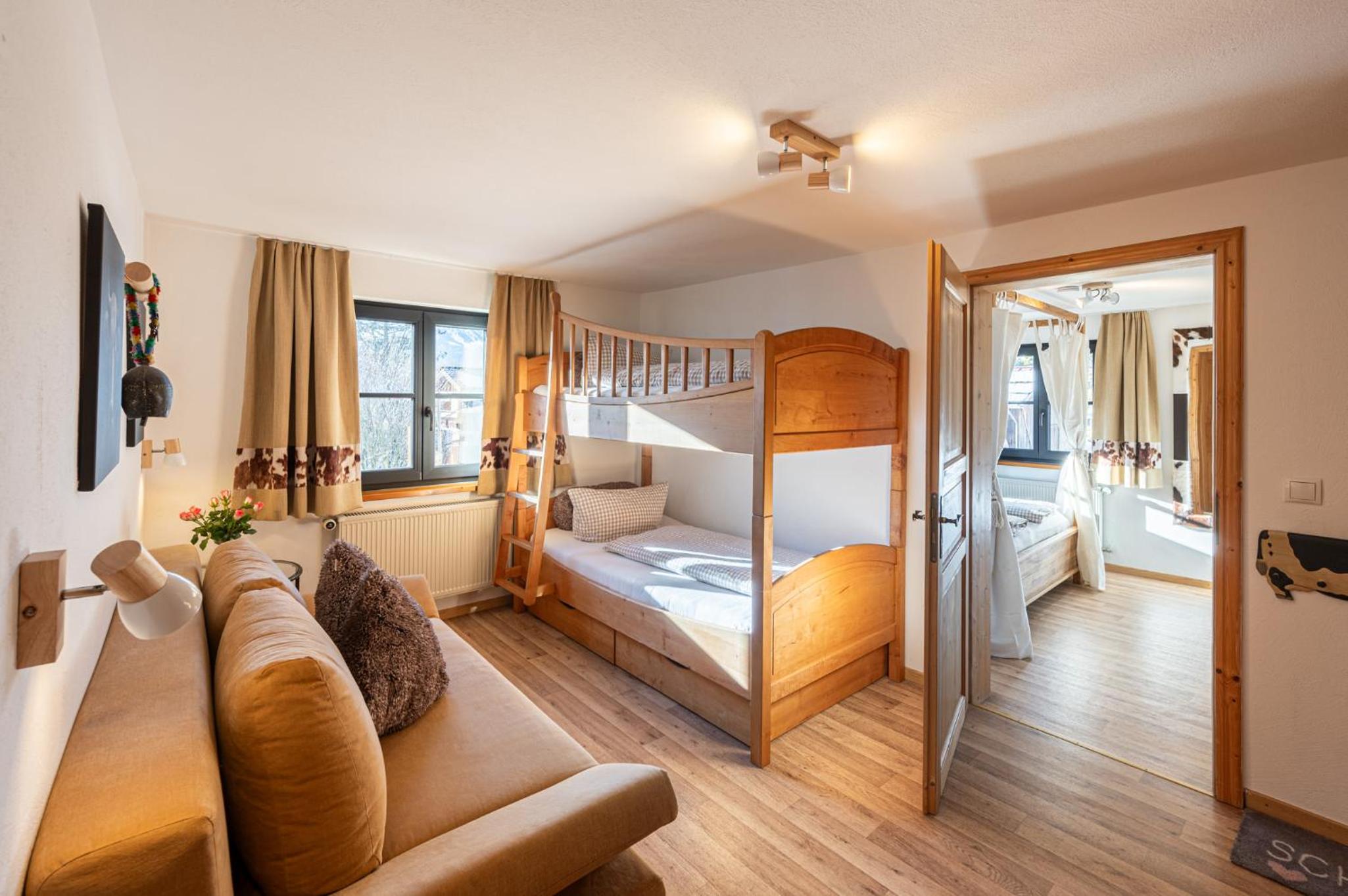 Family Two-Bedroom Apartment with View photo 1