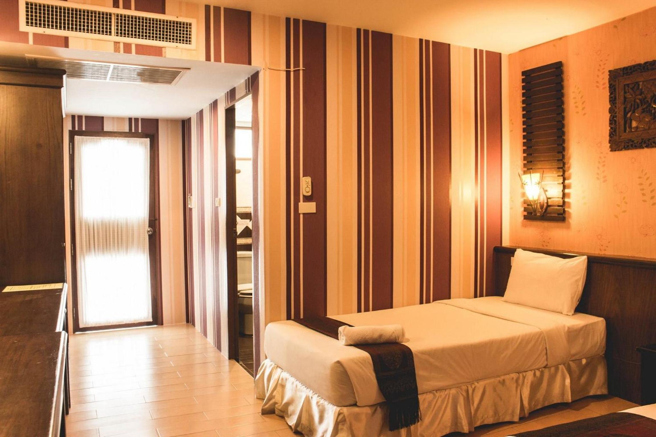 Deluxe Triple Room