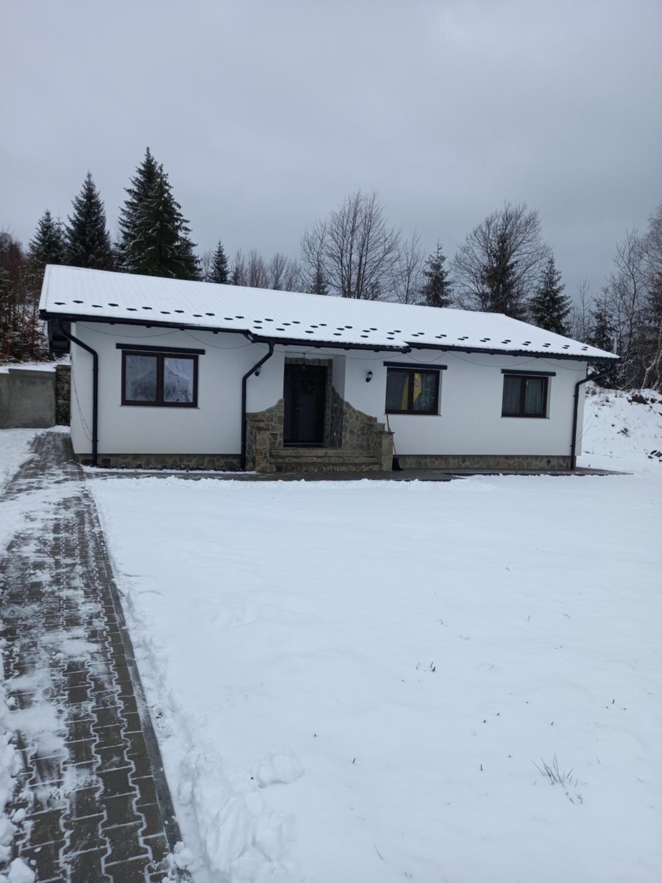Four-Bedroom House photo 2