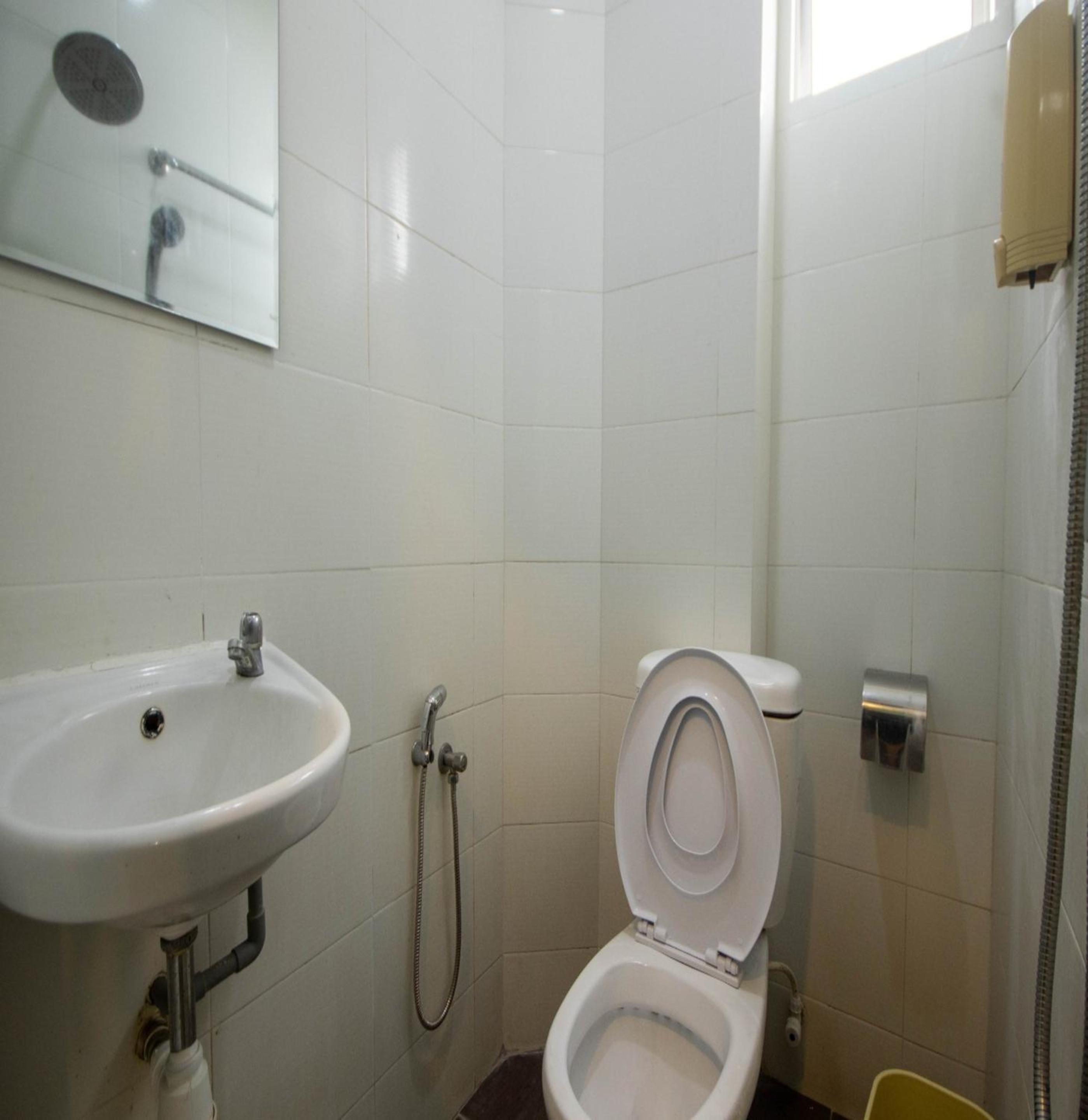 Deluxe Twin Room - Photo 6