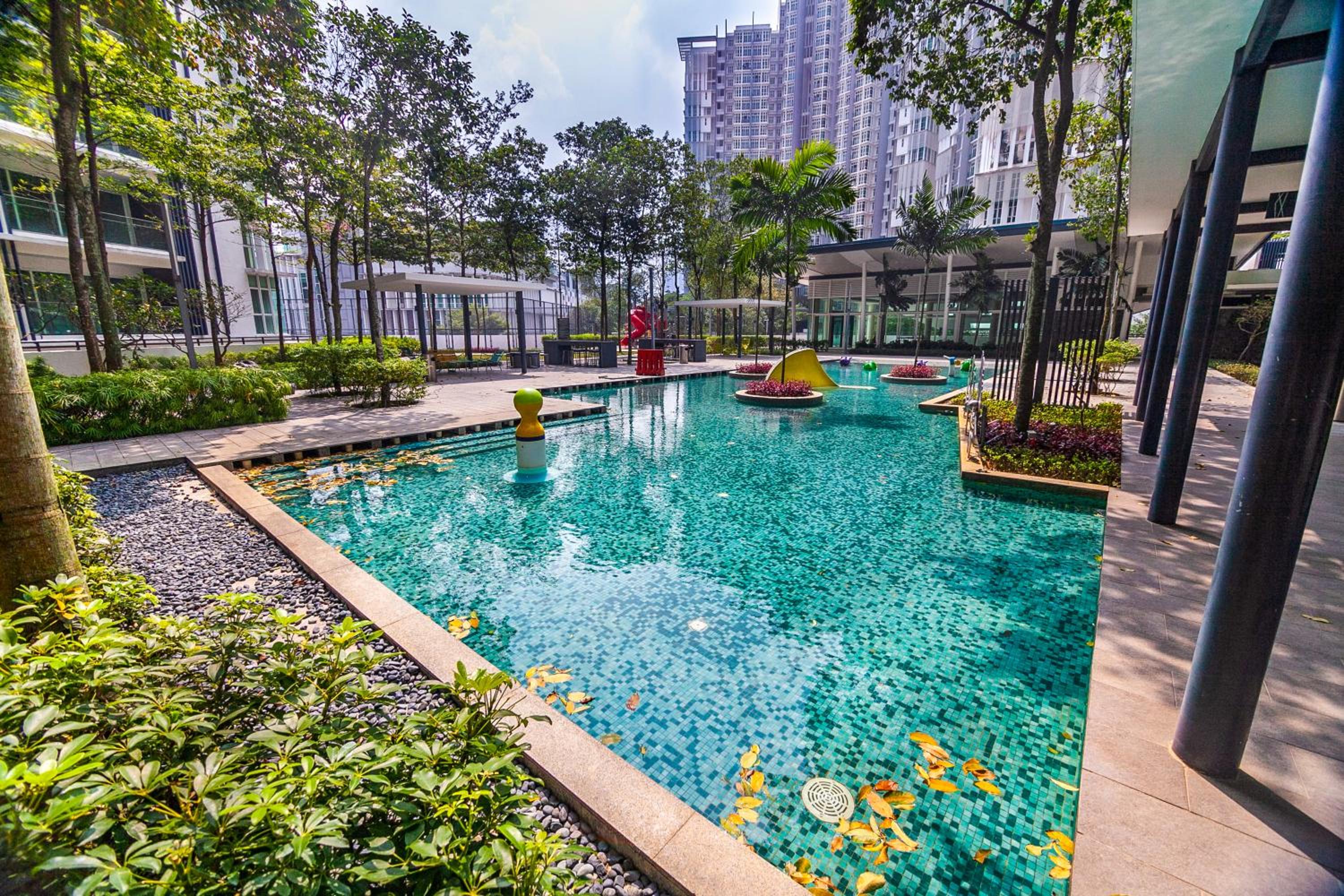 Four-Bedroom Luxury Apartment photo 1