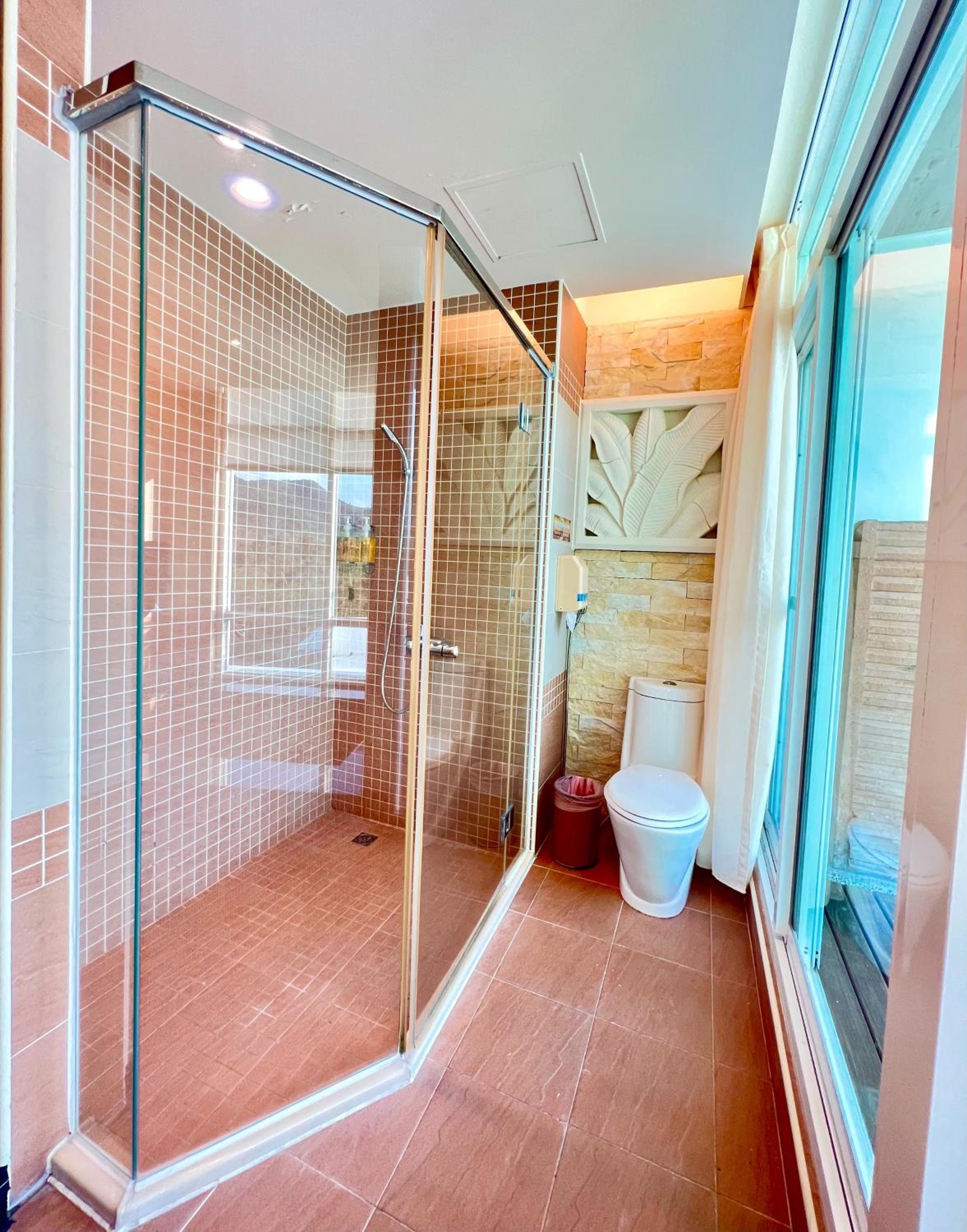 Deluxe Double Room with Bath photo 2