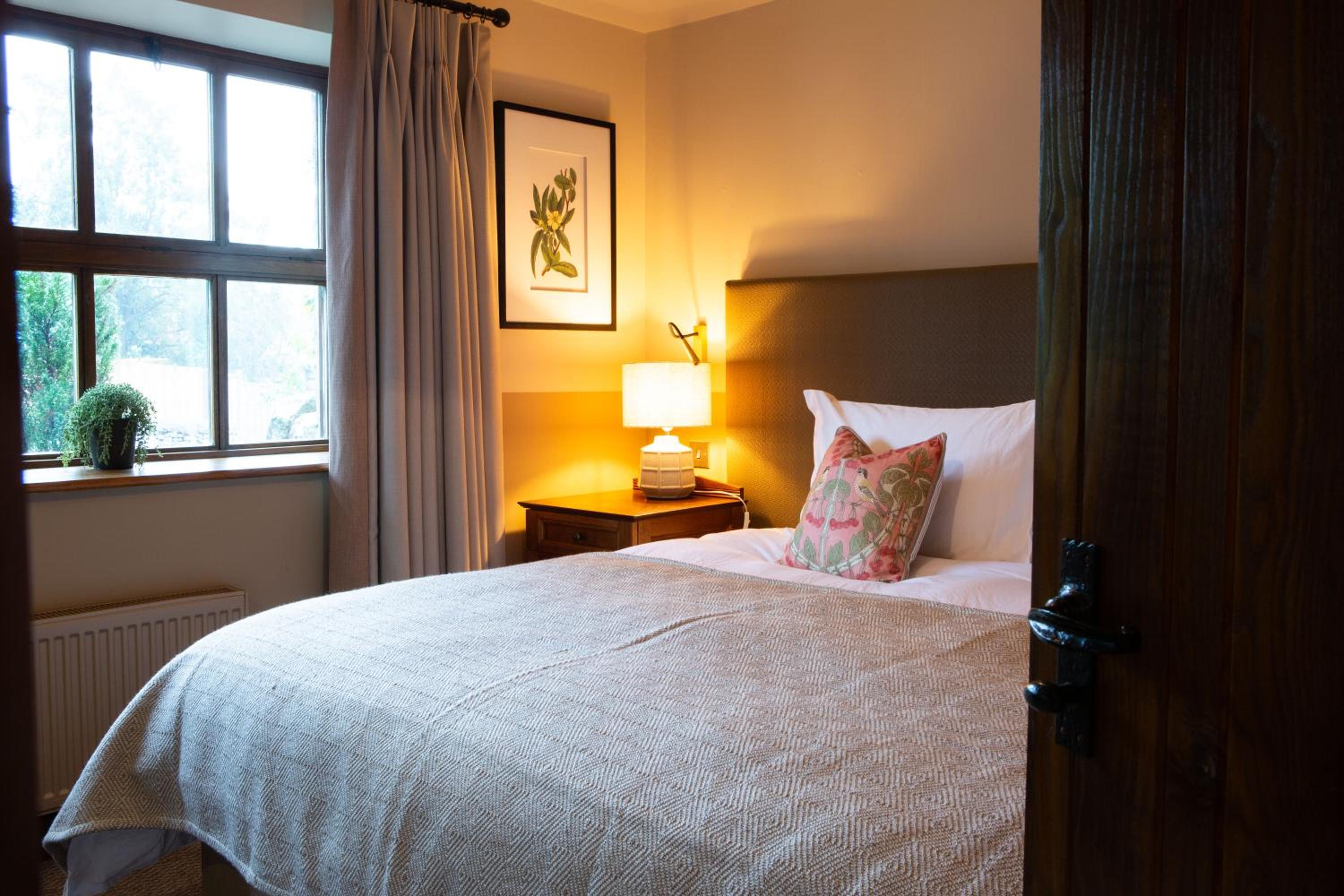 Standard Double or Twin Room photo 2