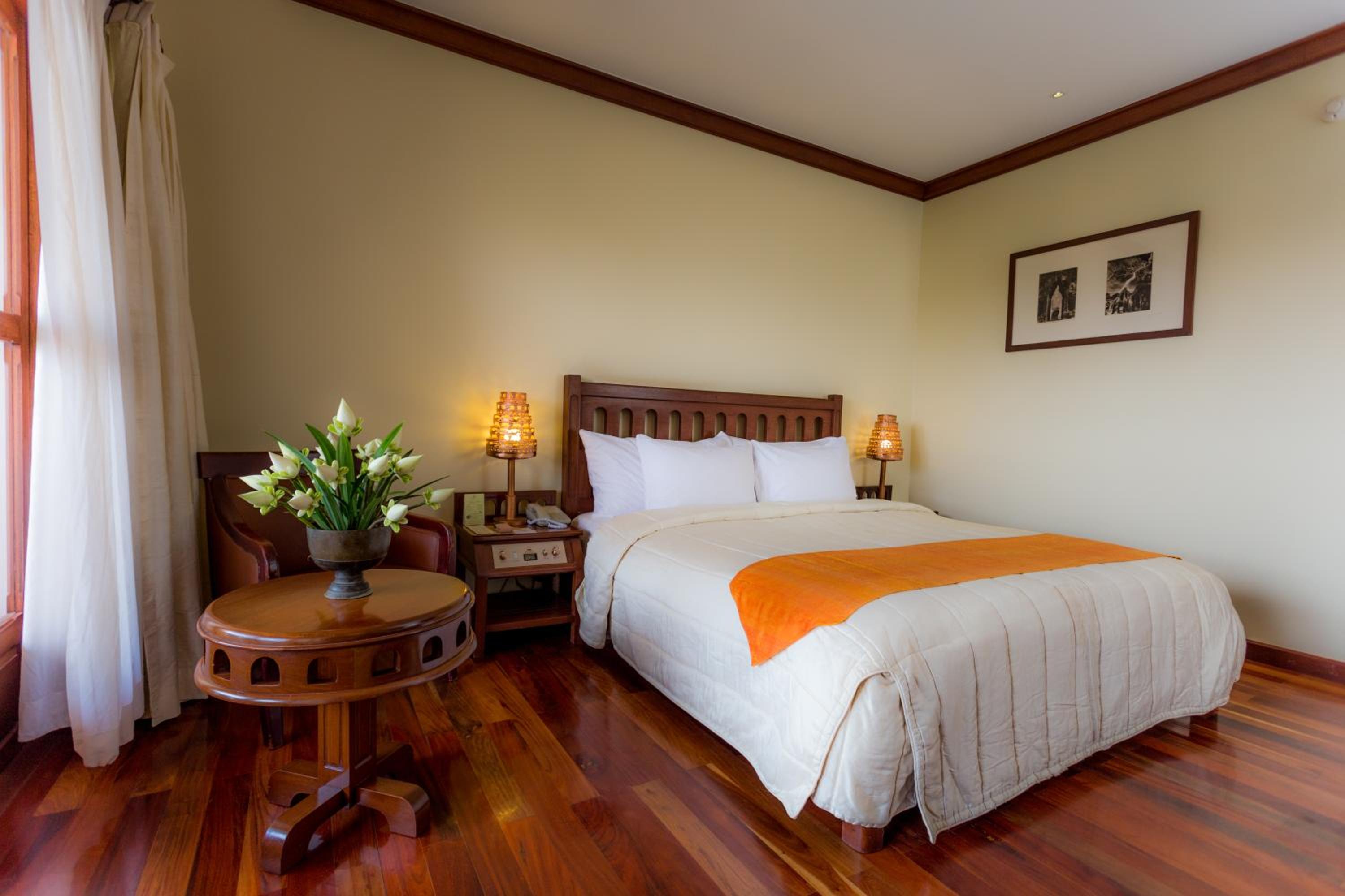 Deluxe Double Room - Free 1way Shuttle to City Center - Photo 4